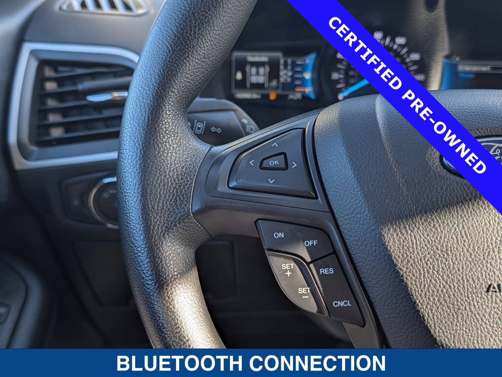 2022 Ford Edge SE