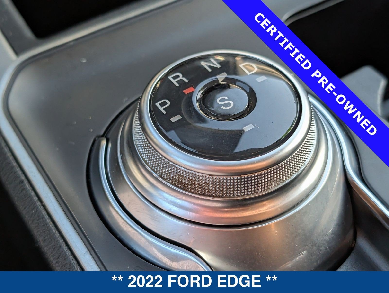 2022 Ford Edge SE