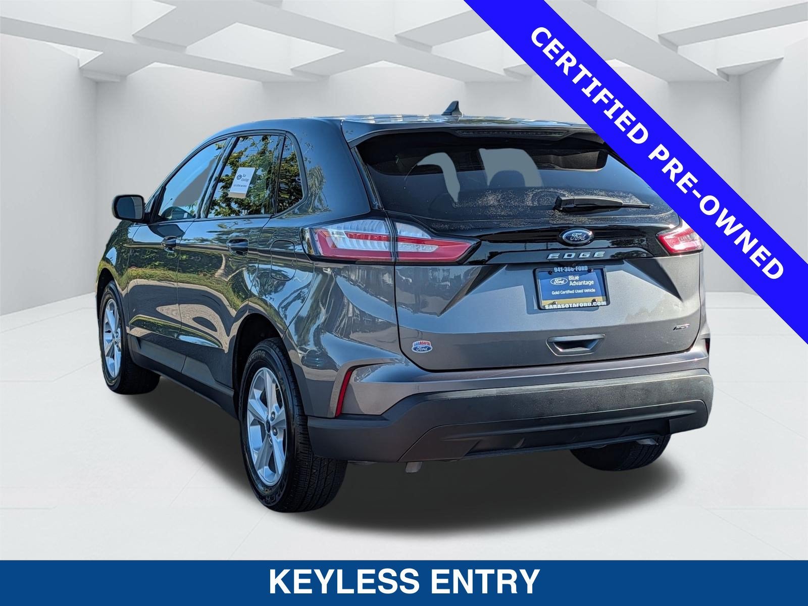 2022 Ford Edge SE