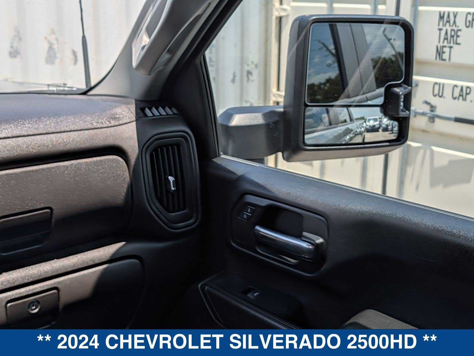 2024 Chevrolet Silverado 2500HD Custom