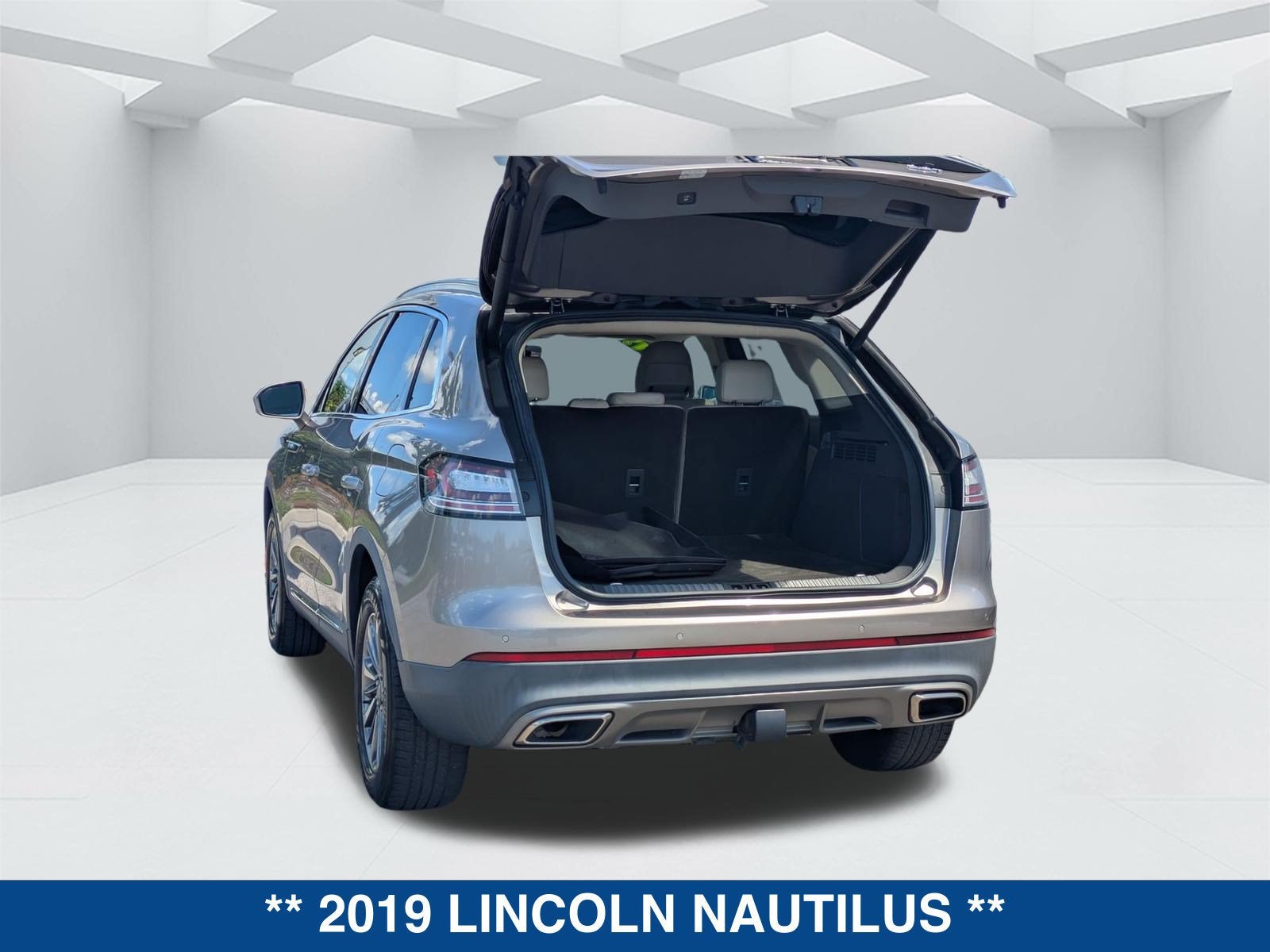 2019 Lincoln Nautilus Select