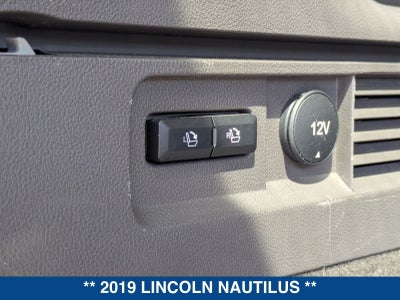 2019 Lincoln Nautilus Select