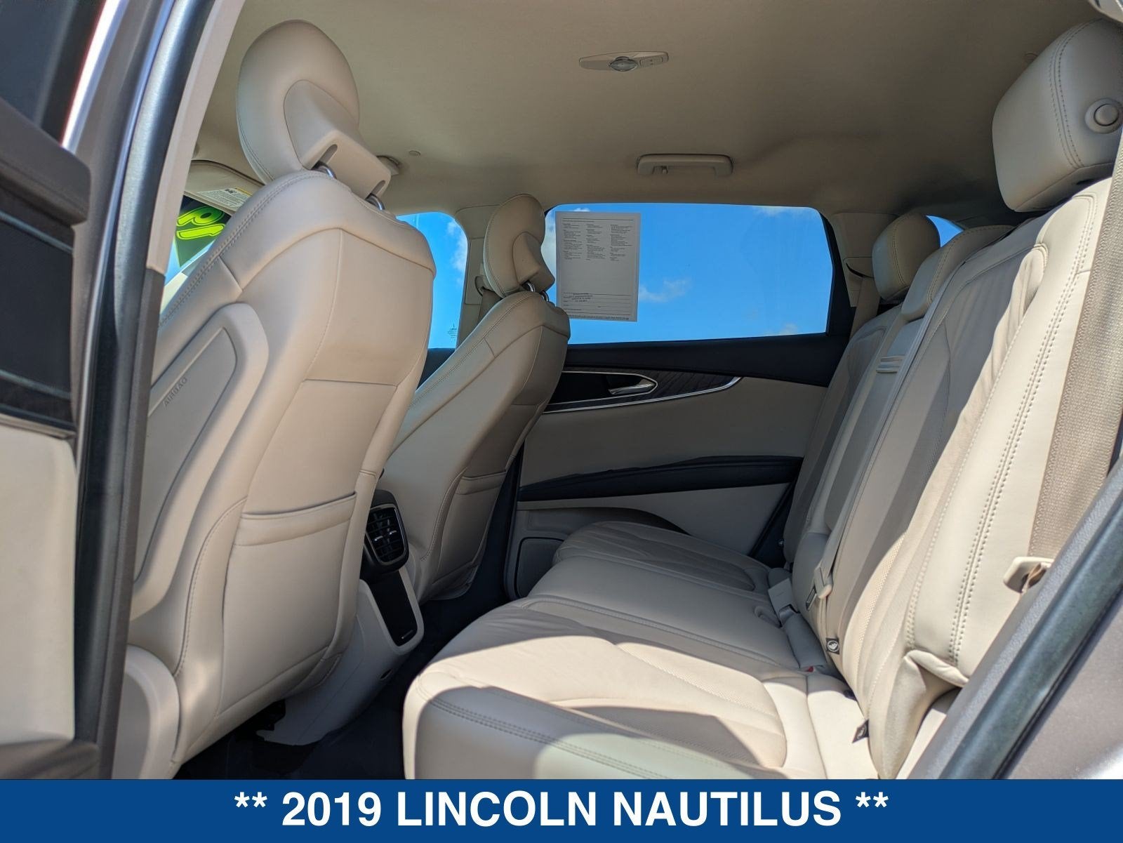 2019 Lincoln Nautilus Select