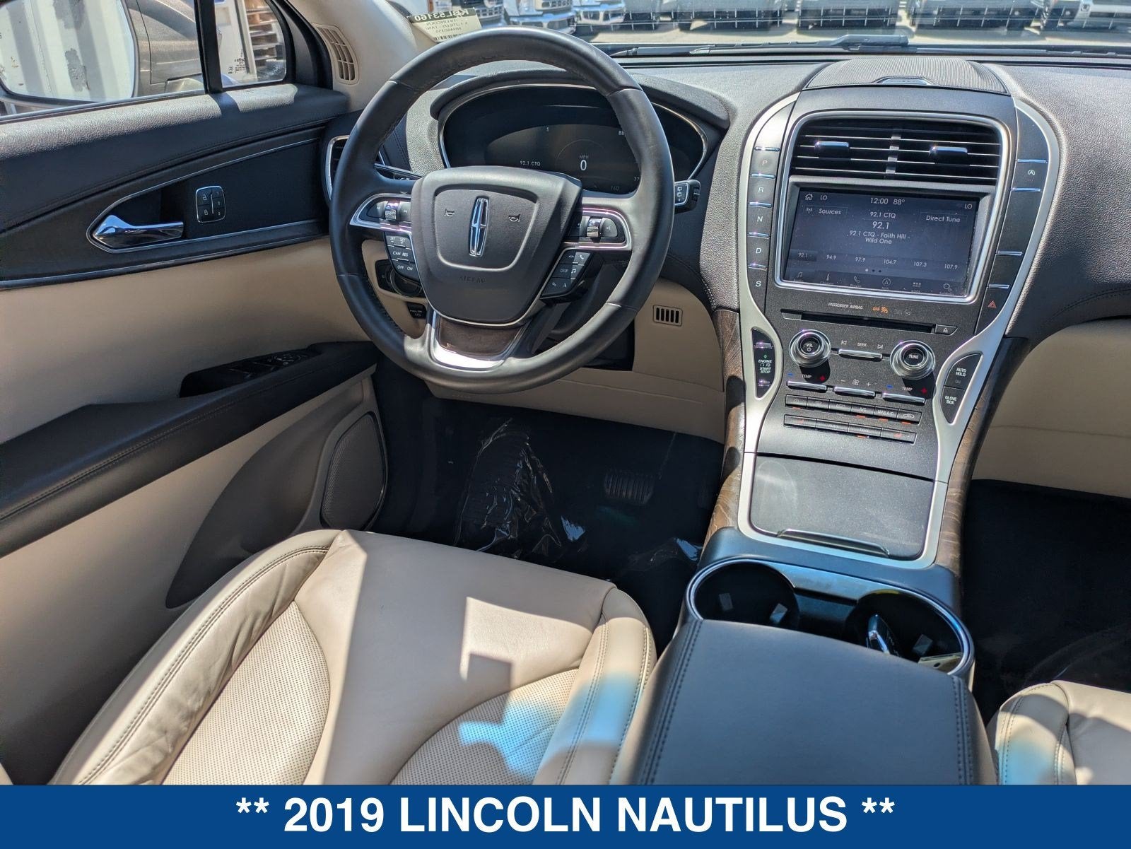 2019 Lincoln Nautilus Select