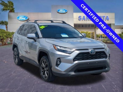 2022 Toyota RAV4 Hybrid XLE Premium