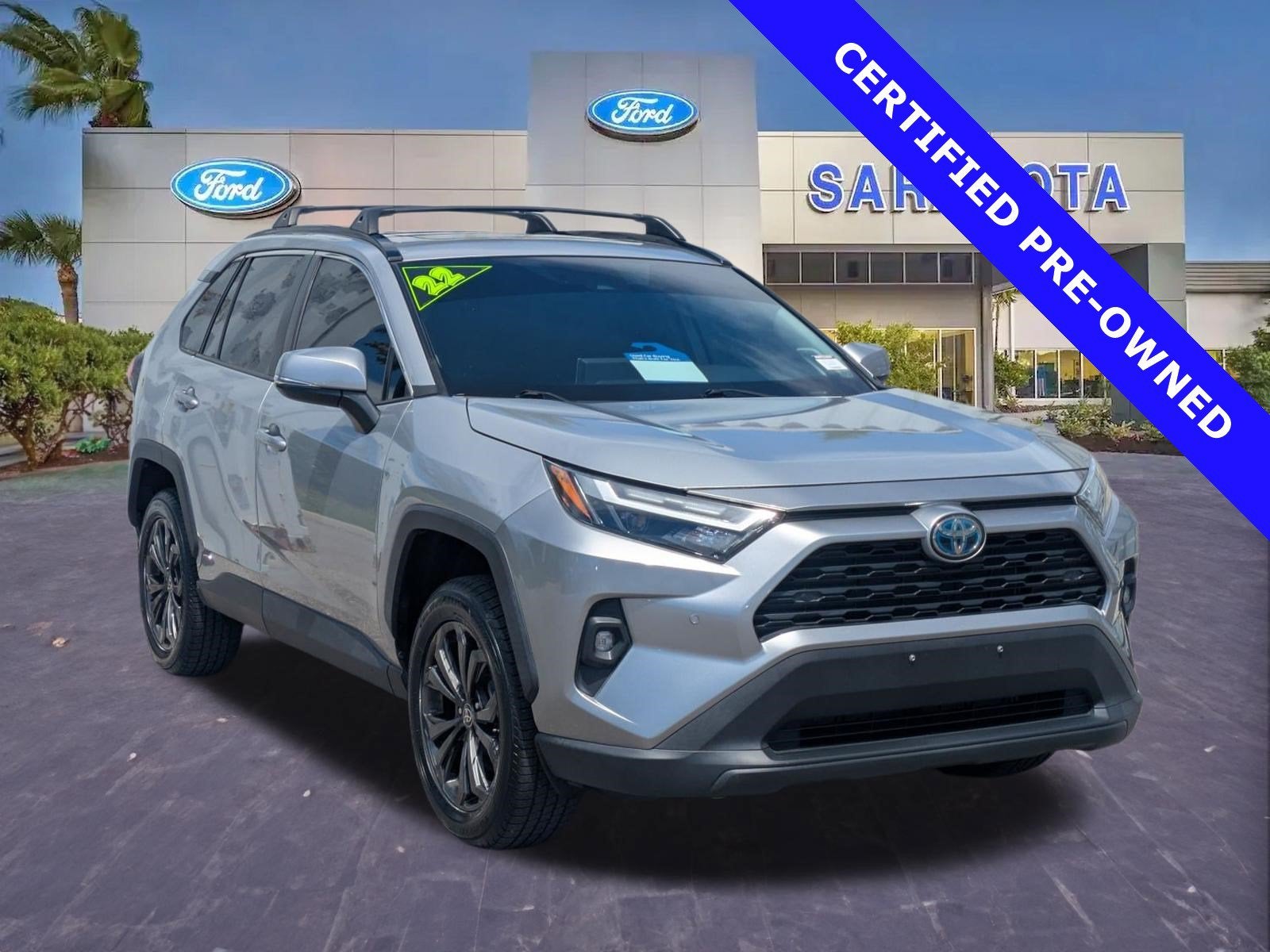 2022 Toyota RAV4 Hybrid XLE Premium