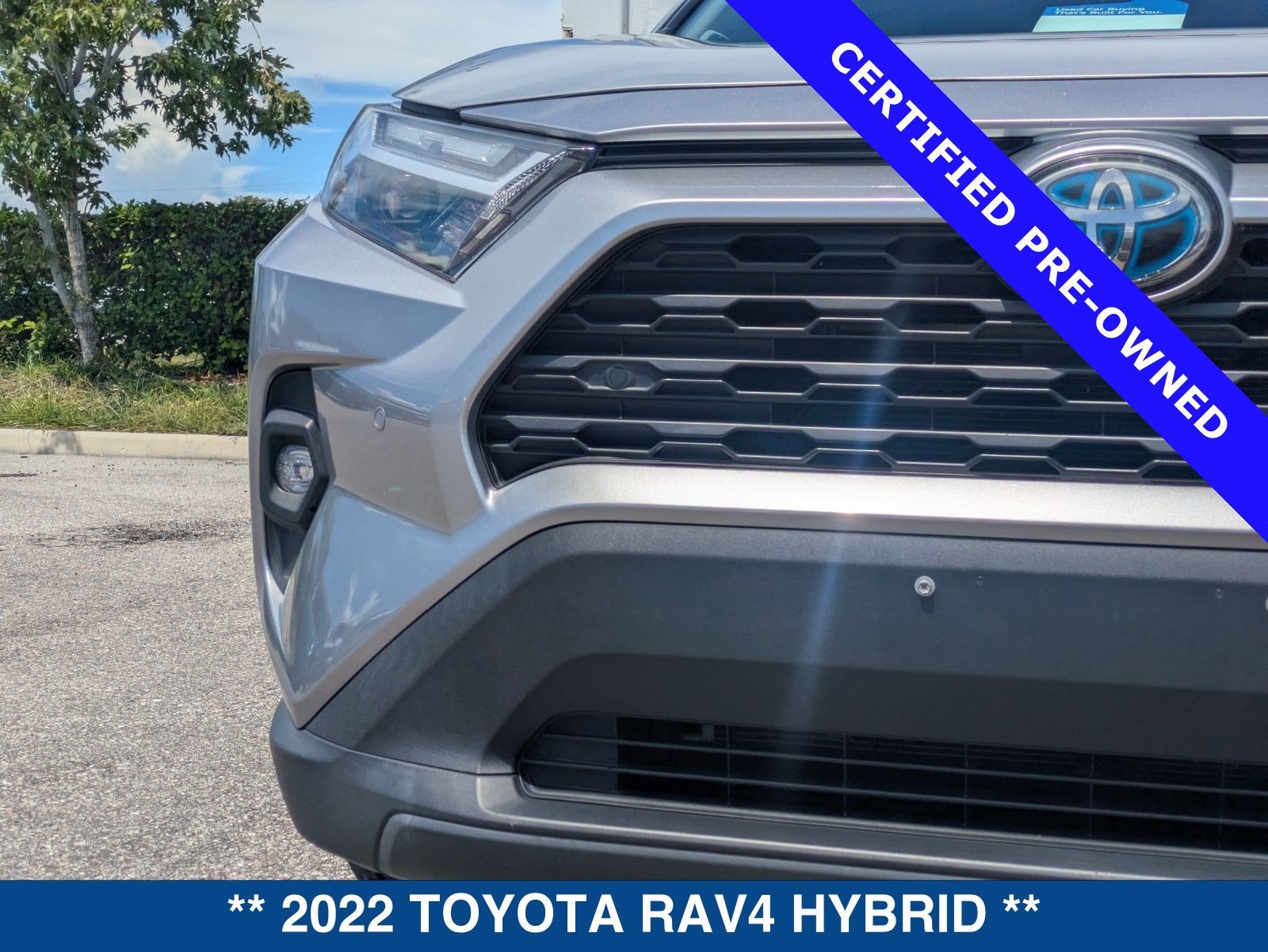 2022 Toyota RAV4 Hybrid XLE Premium