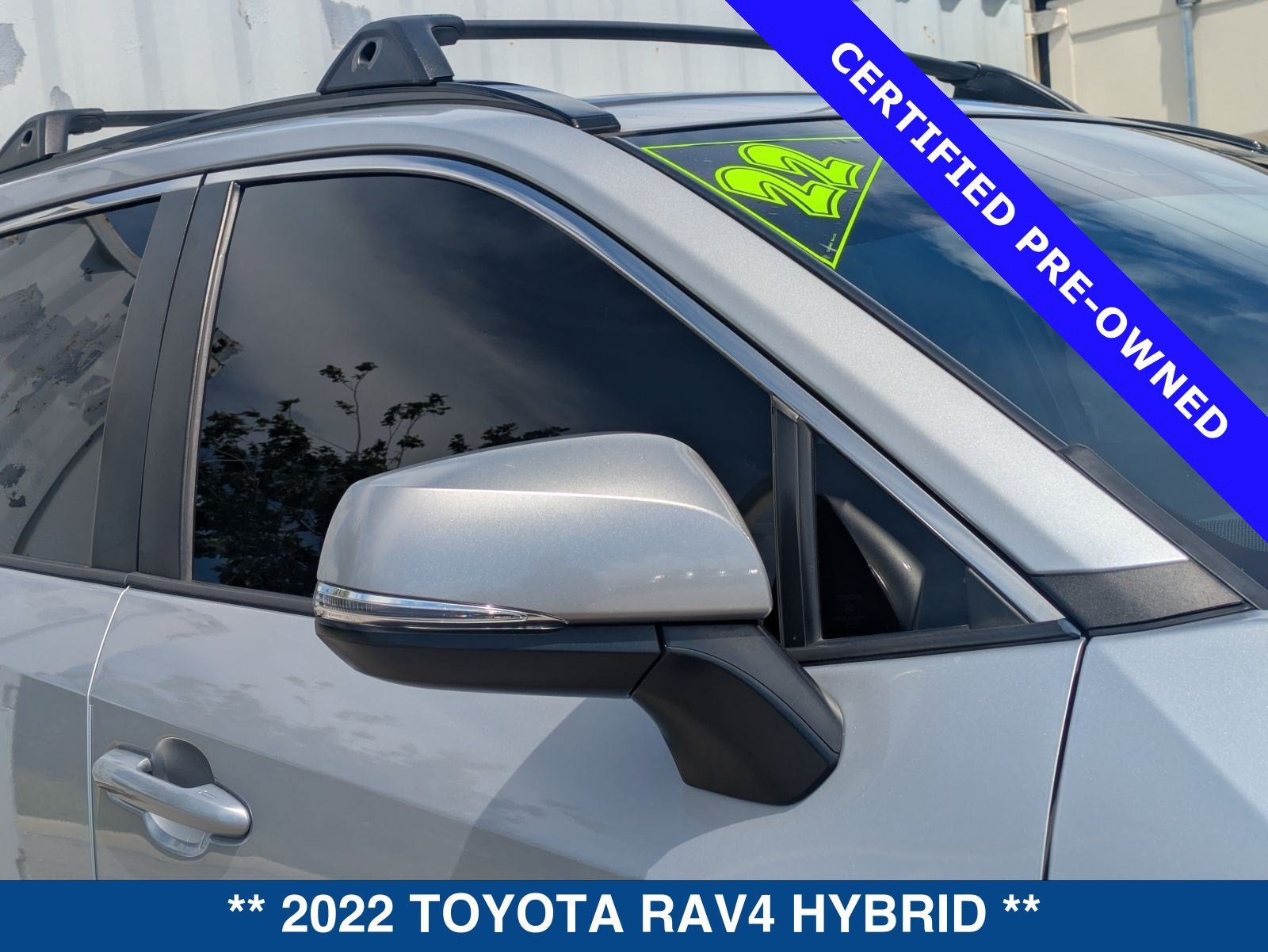 2022 Toyota RAV4 Hybrid XLE Premium