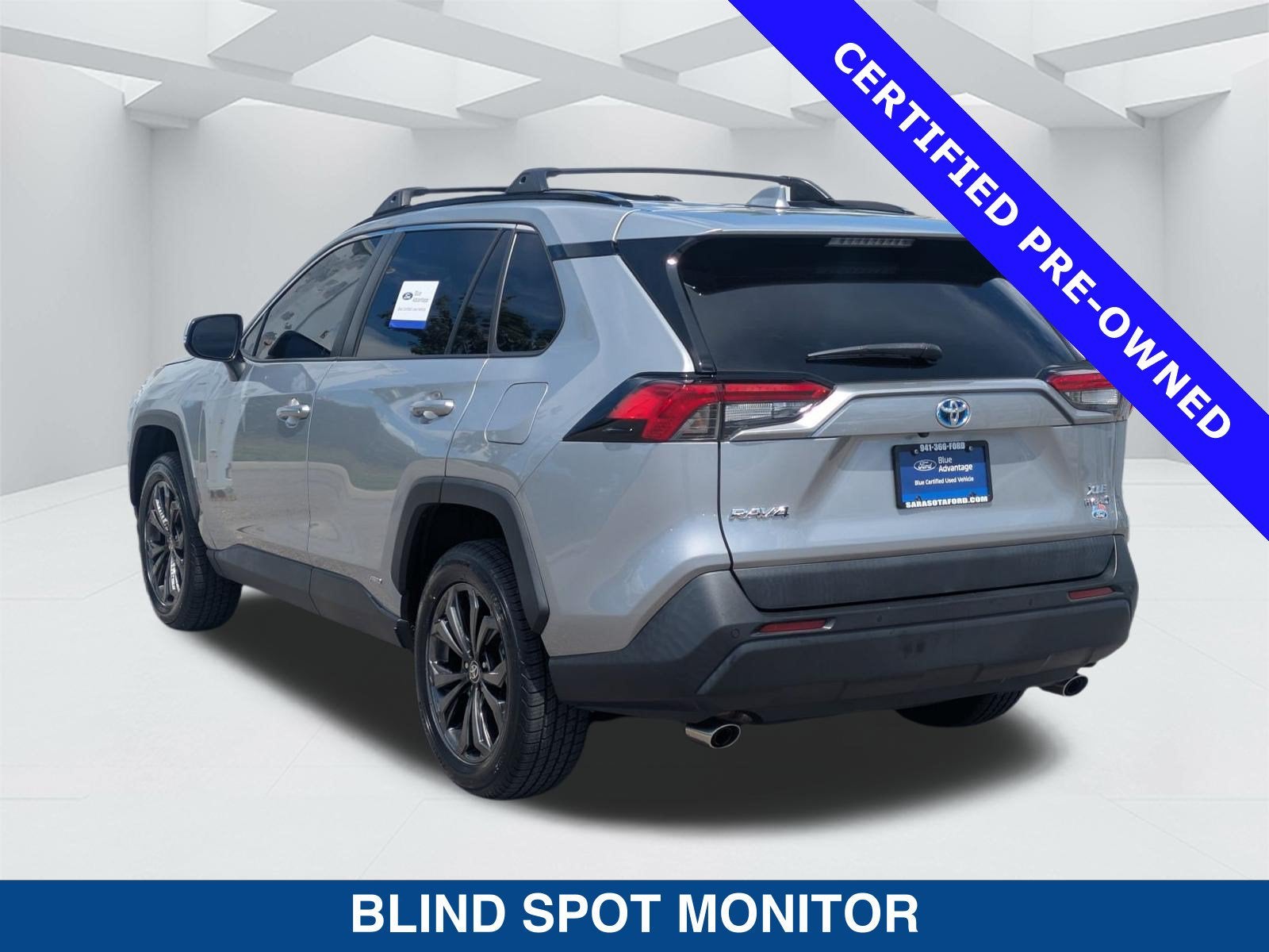 2022 Toyota RAV4 Hybrid XLE Premium