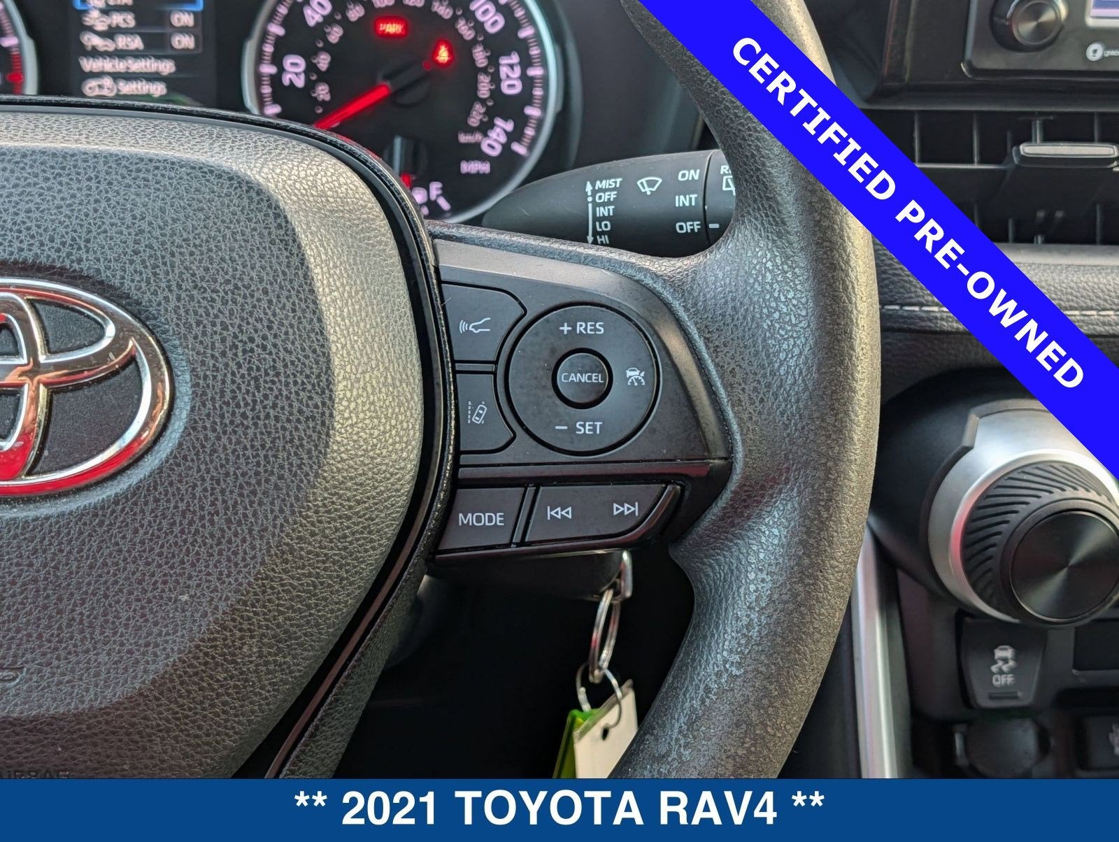 2021 Toyota RAV4 LE