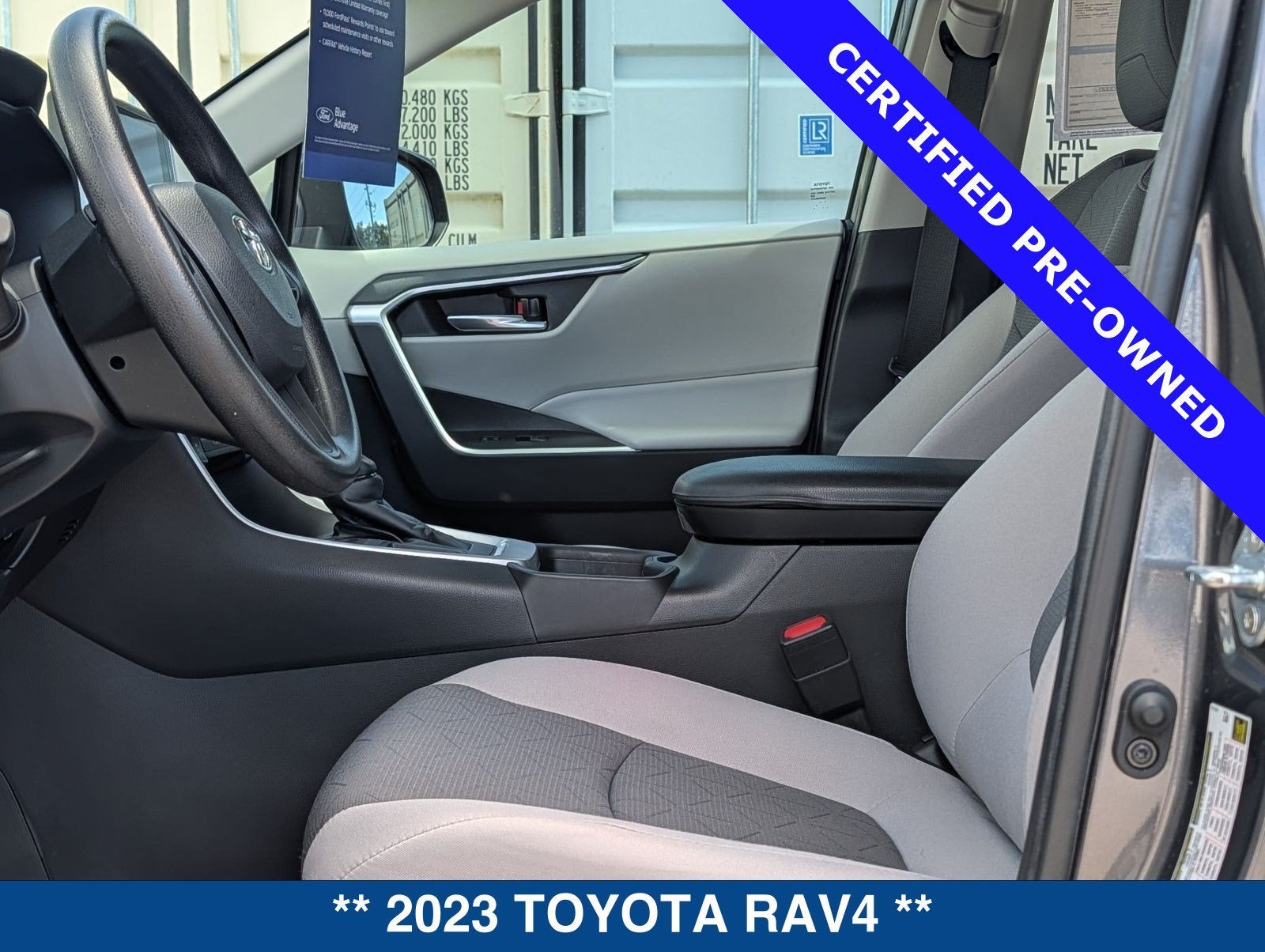 2023 Toyota RAV4 XLE