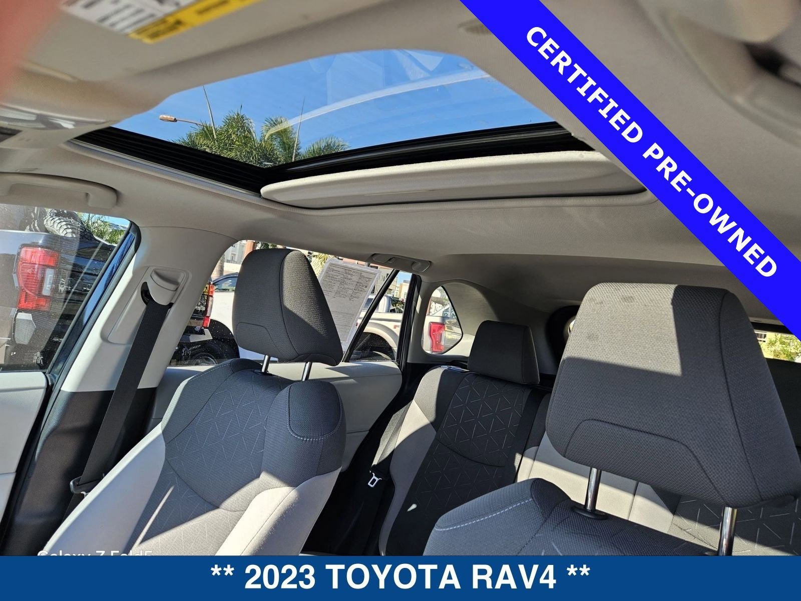 2023 Toyota RAV4 XLE