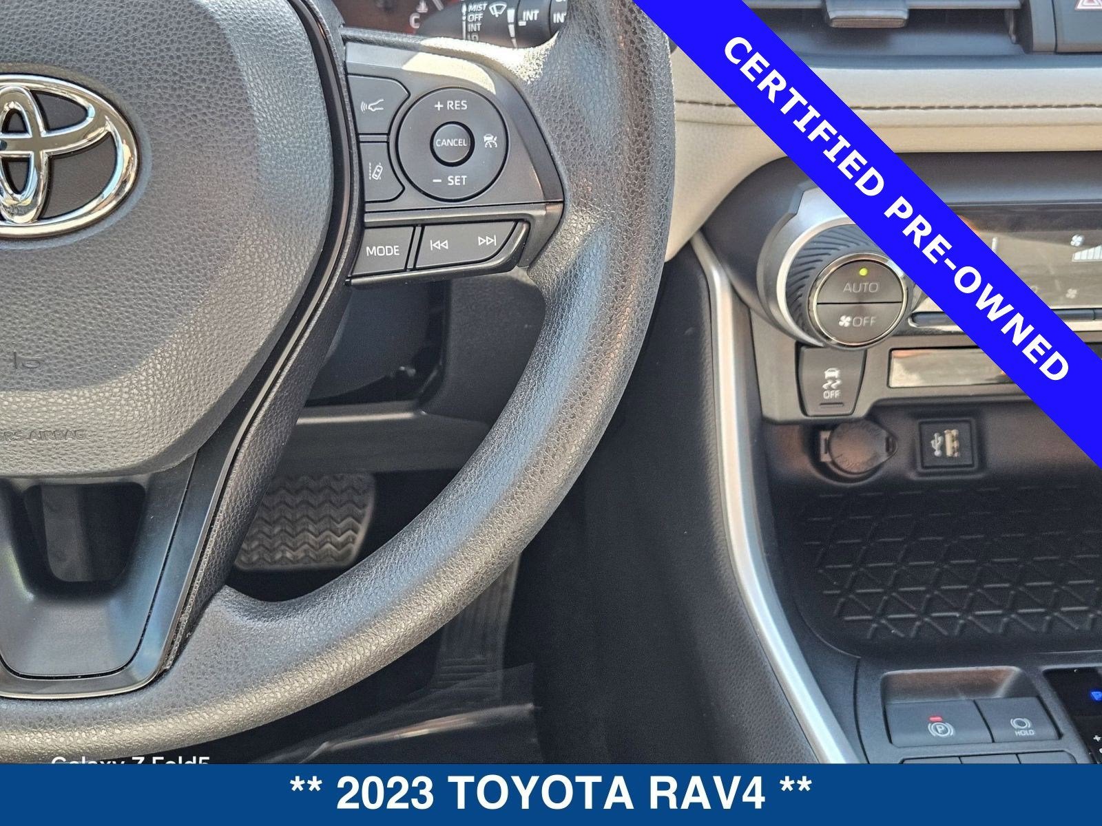 2023 Toyota RAV4 XLE