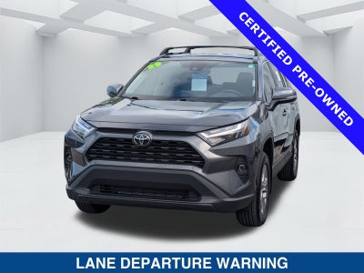 2025 Toyota RAV4 XLE