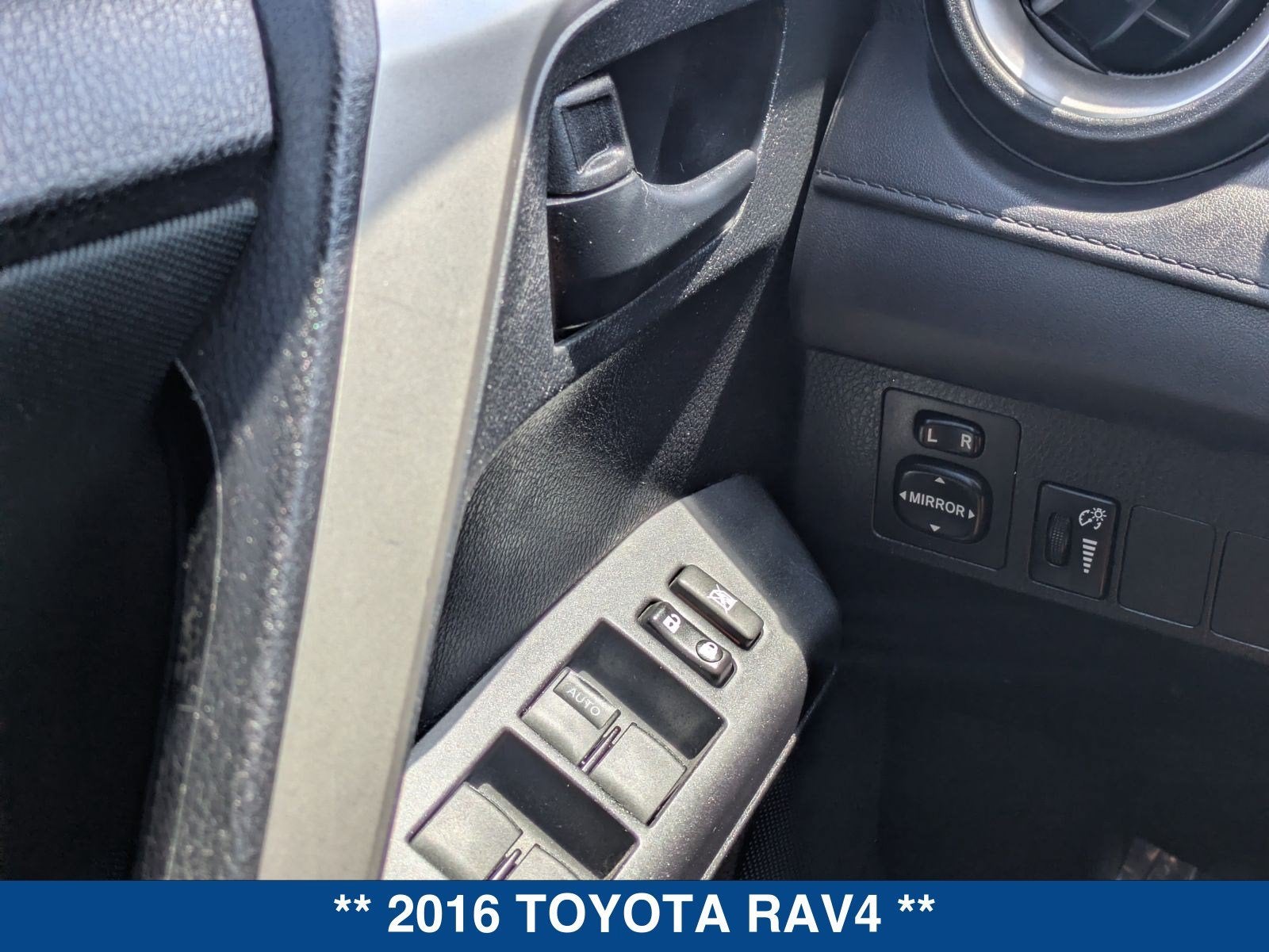 2016 Toyota RAV4 LE