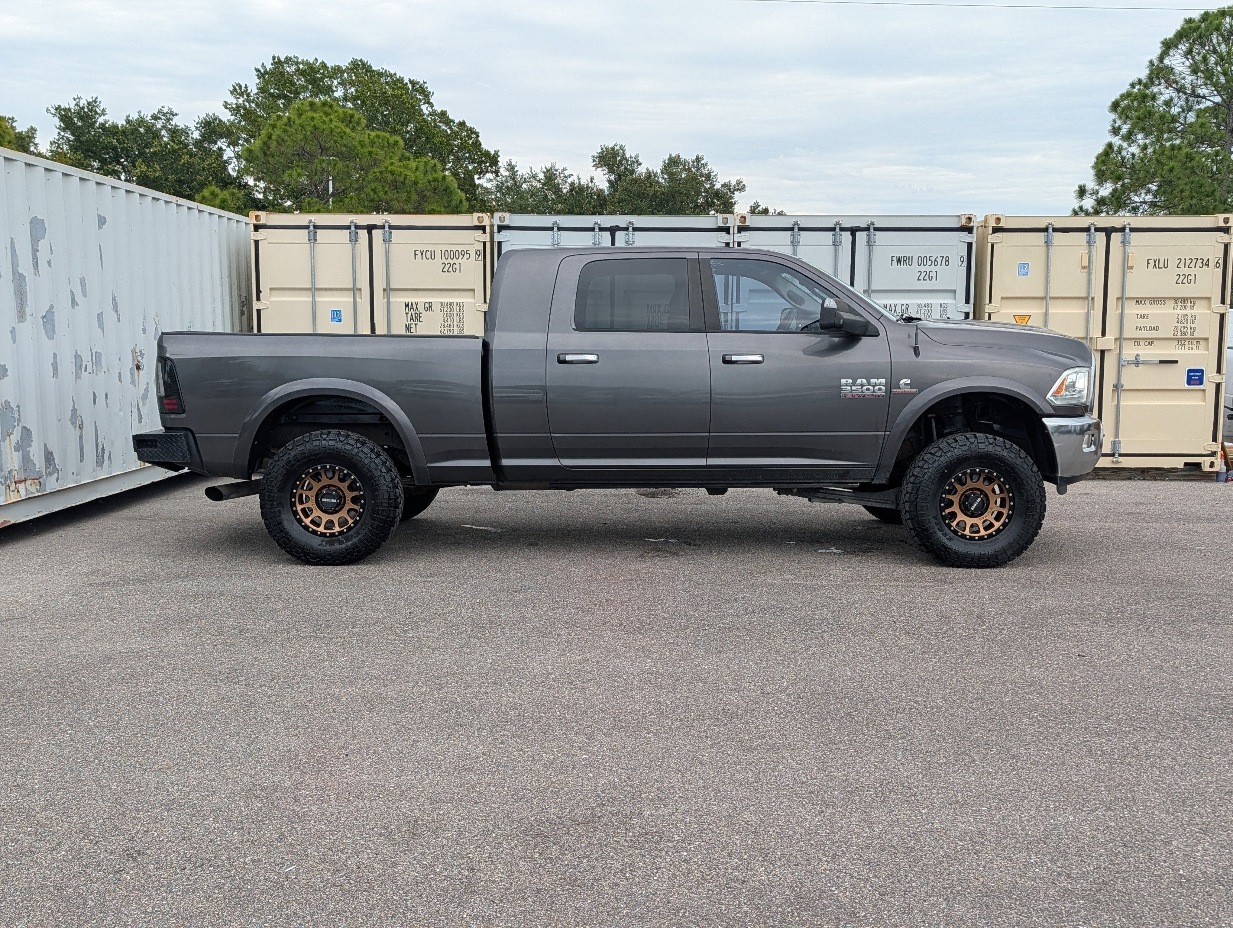 2015 RAM 3500 Laramie