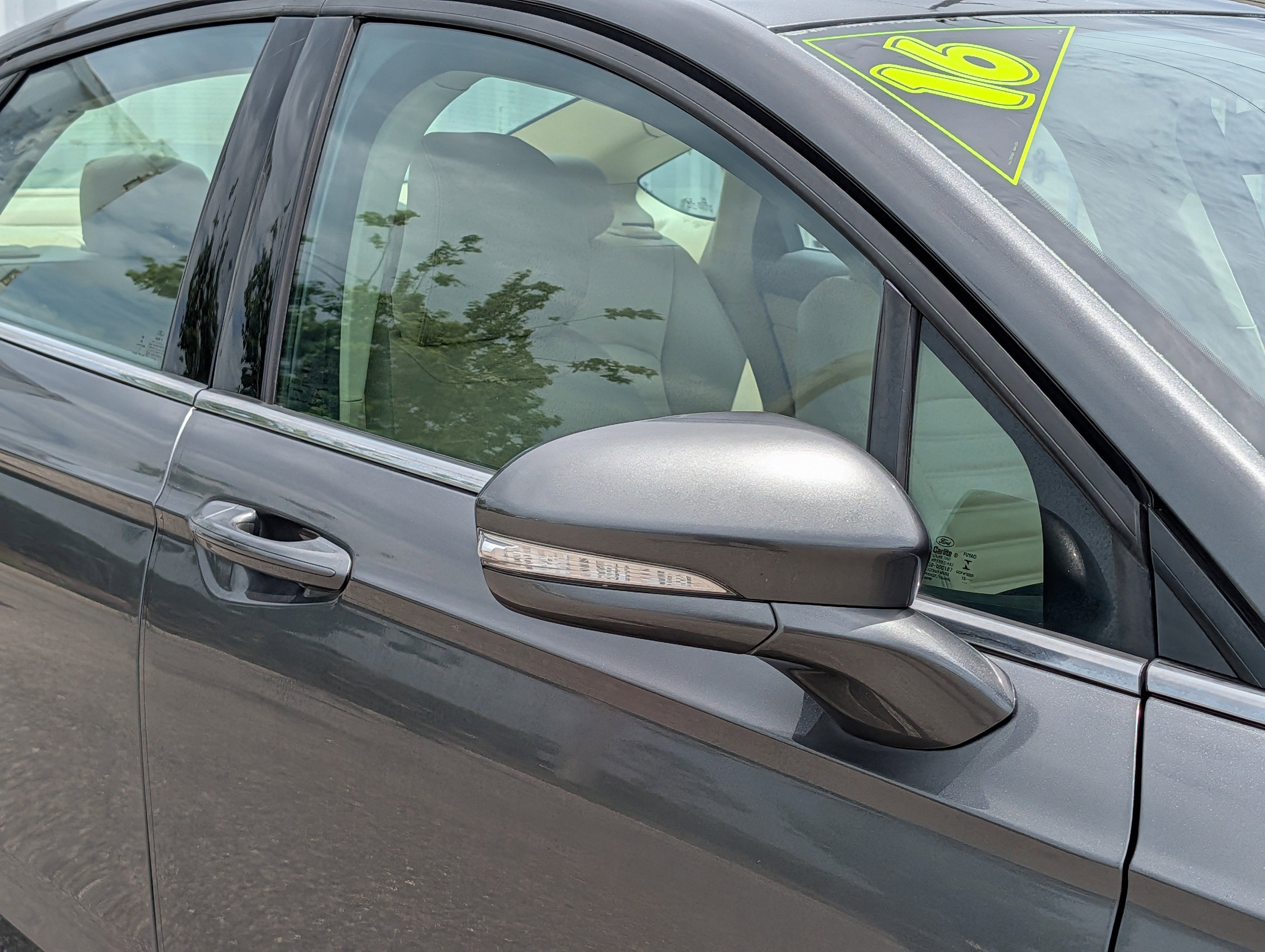 2016 Ford Fusion Hybrid SE