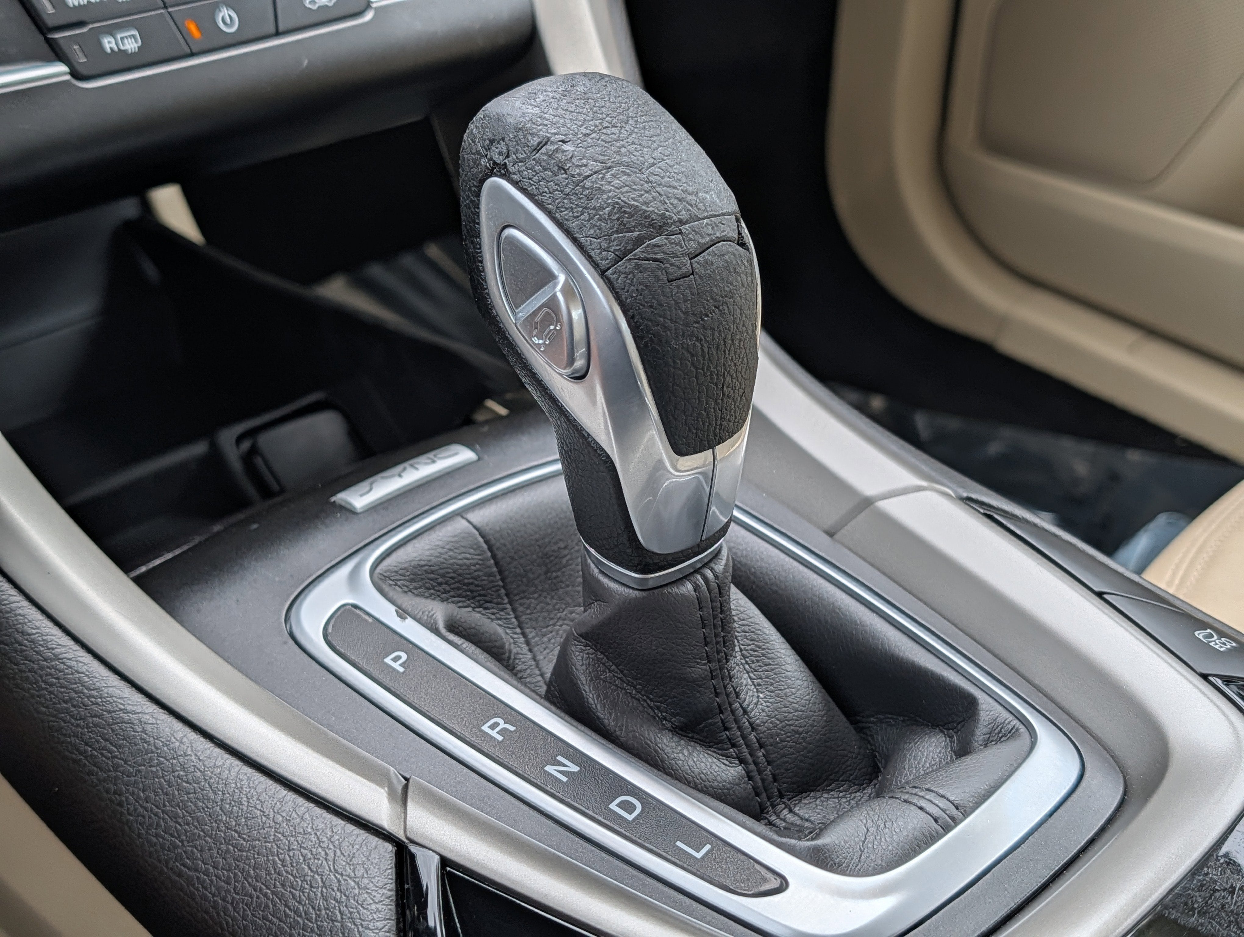 2016 Ford Fusion Hybrid SE