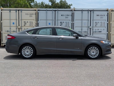 2016 Ford Fusion Hybrid SE