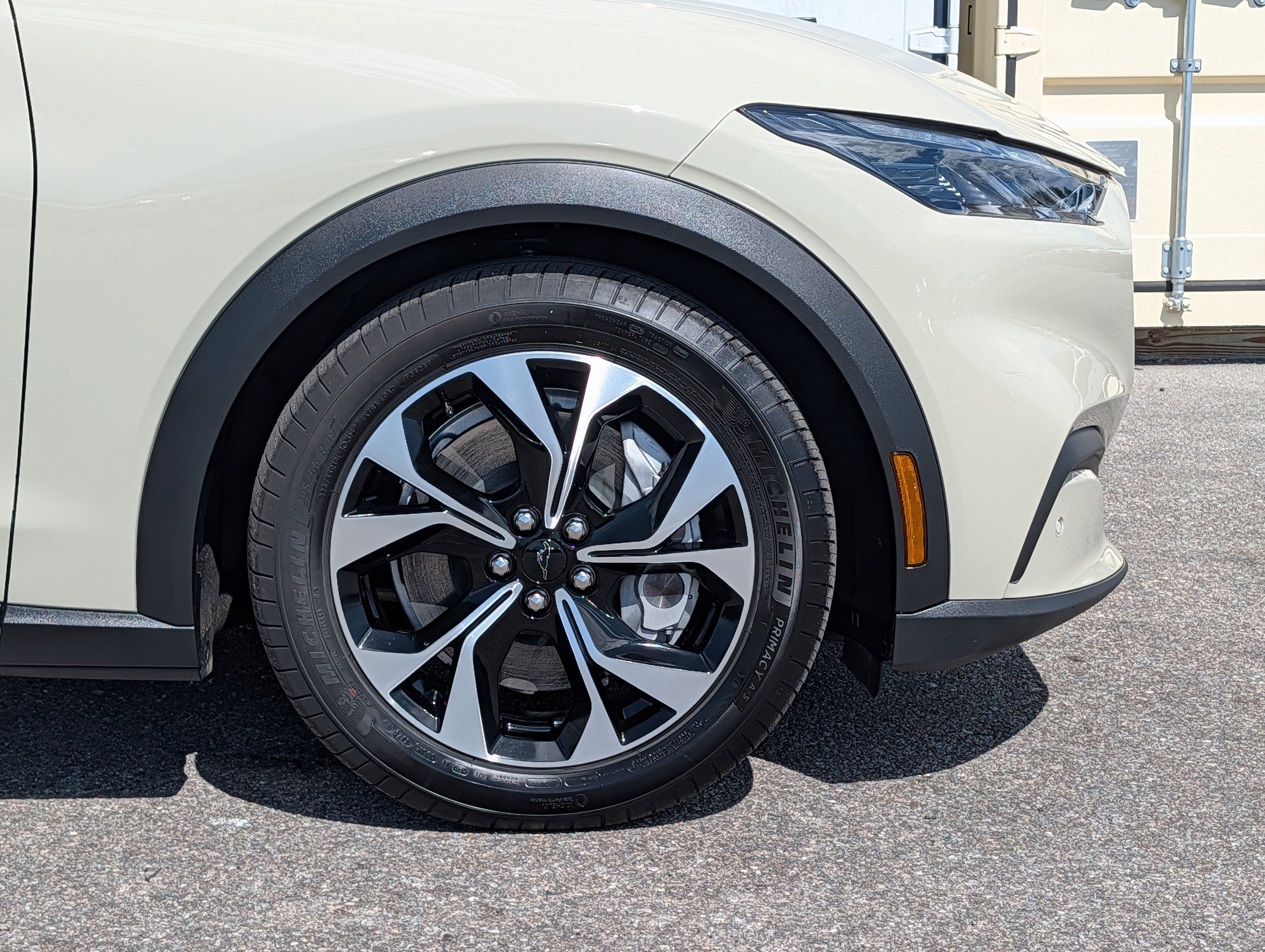 2025 Ford Mustang Mach-E Select