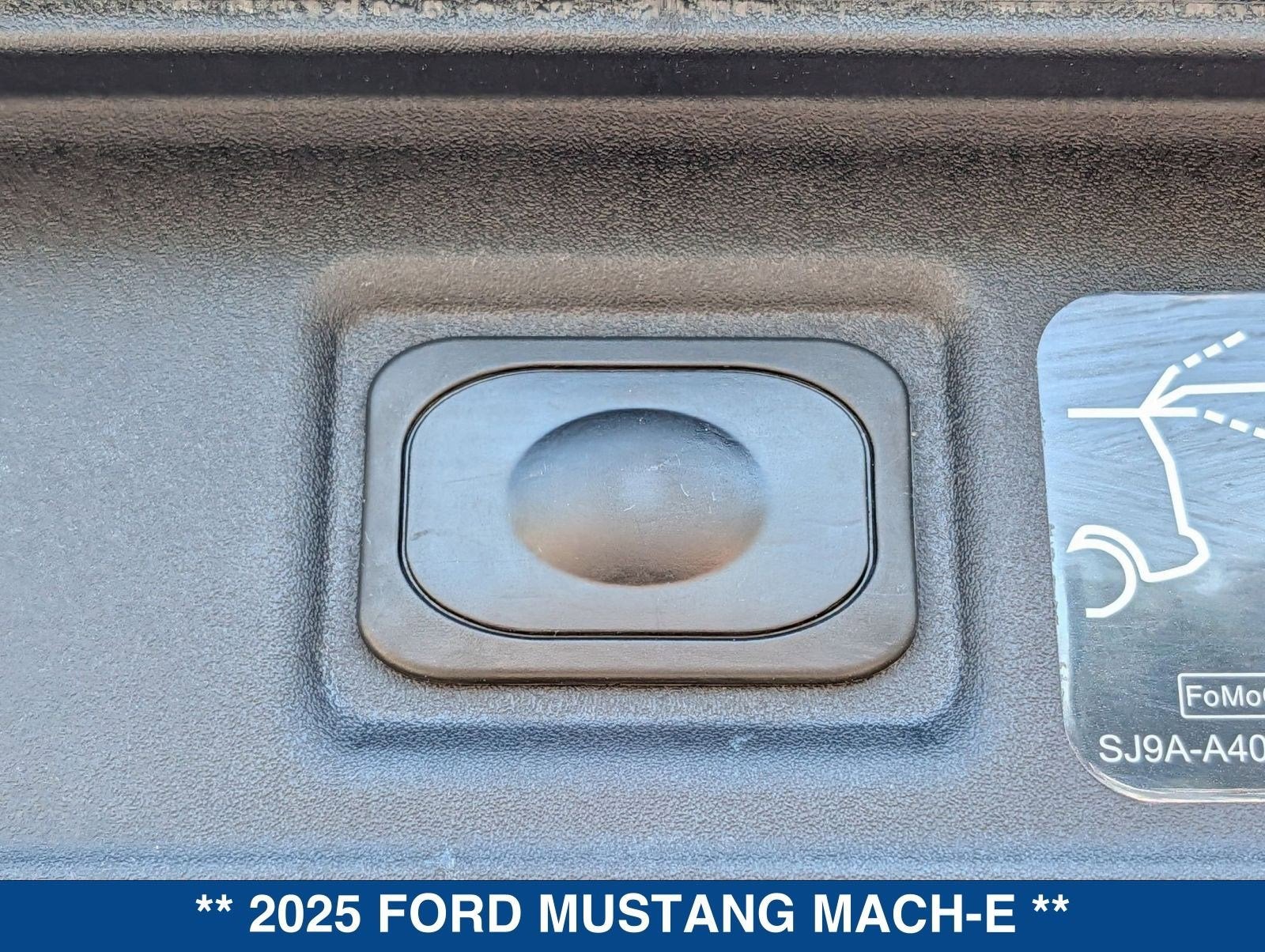 2025 Ford Mustang Mach-E Premium