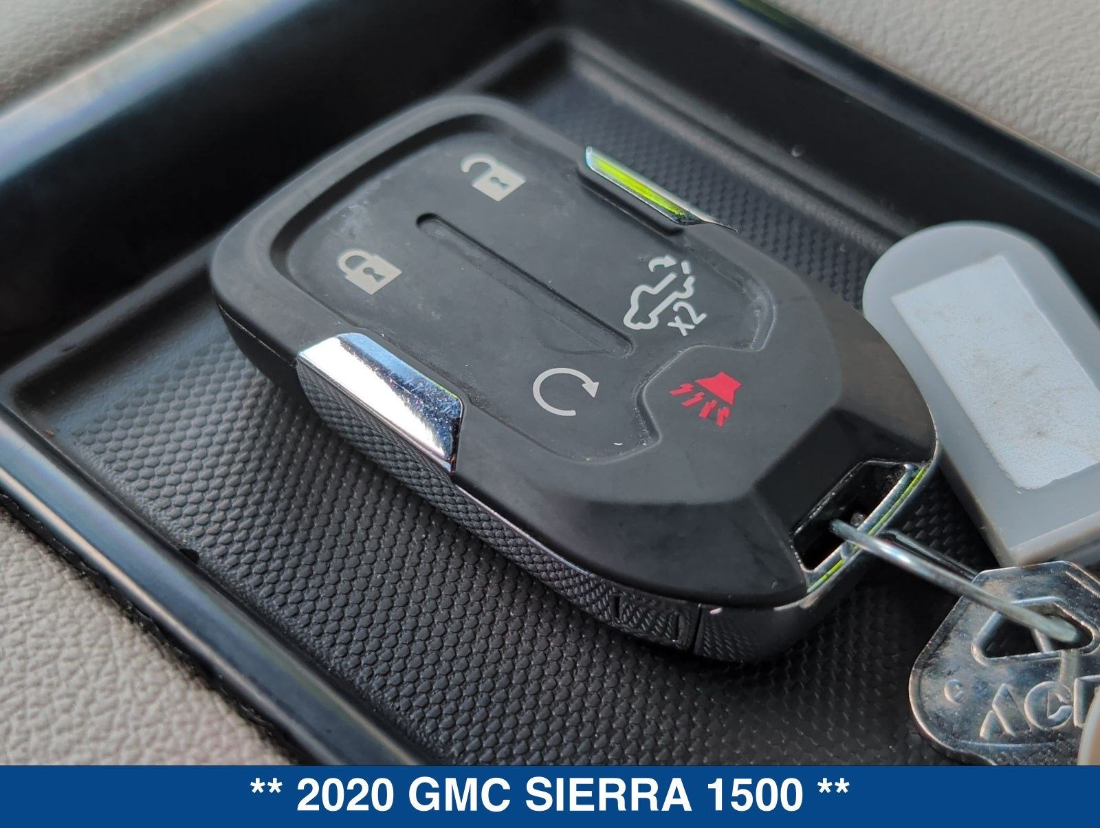 2020 GMC Sierra 1500 SLT
