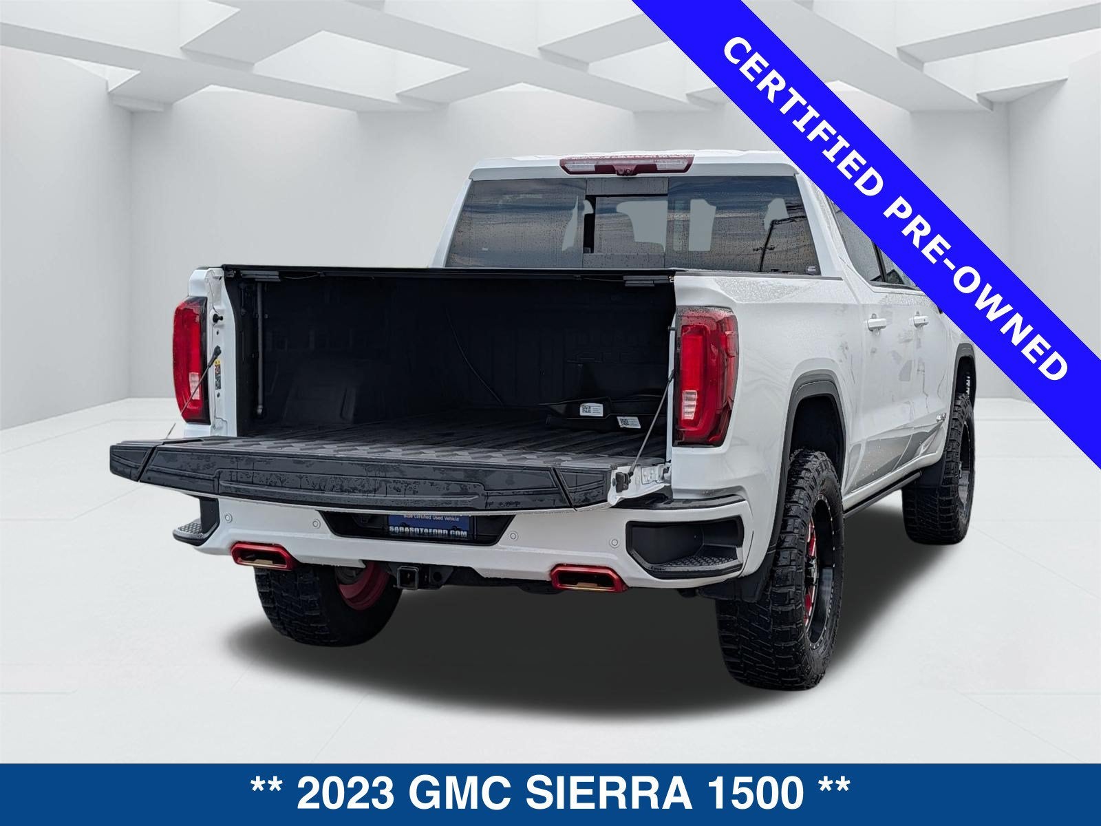 2023 GMC Sierra 1500 AT4