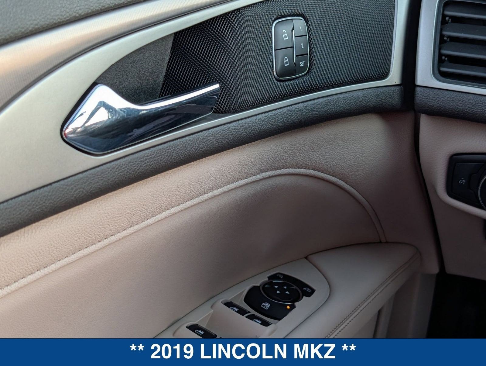 2019 Lincoln MKZ Hybrid Standard