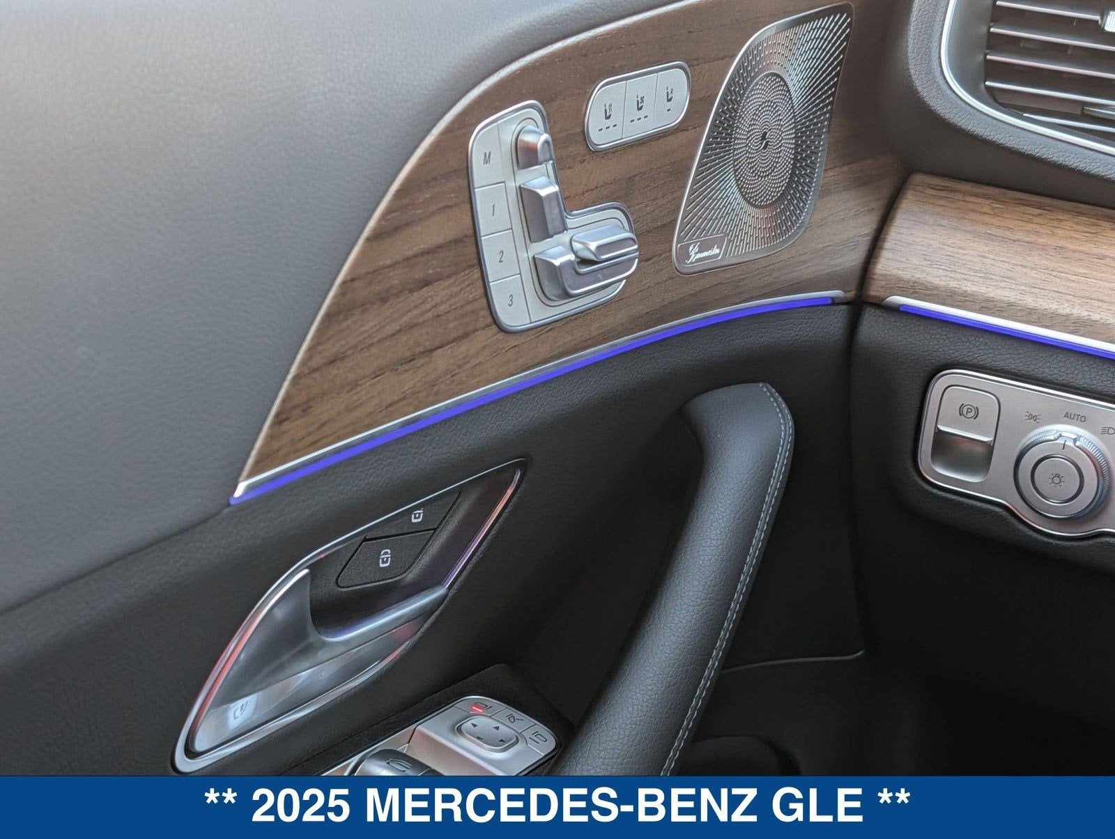 2025 Mercedes-Benz GLE 450 Base 4MATIC®