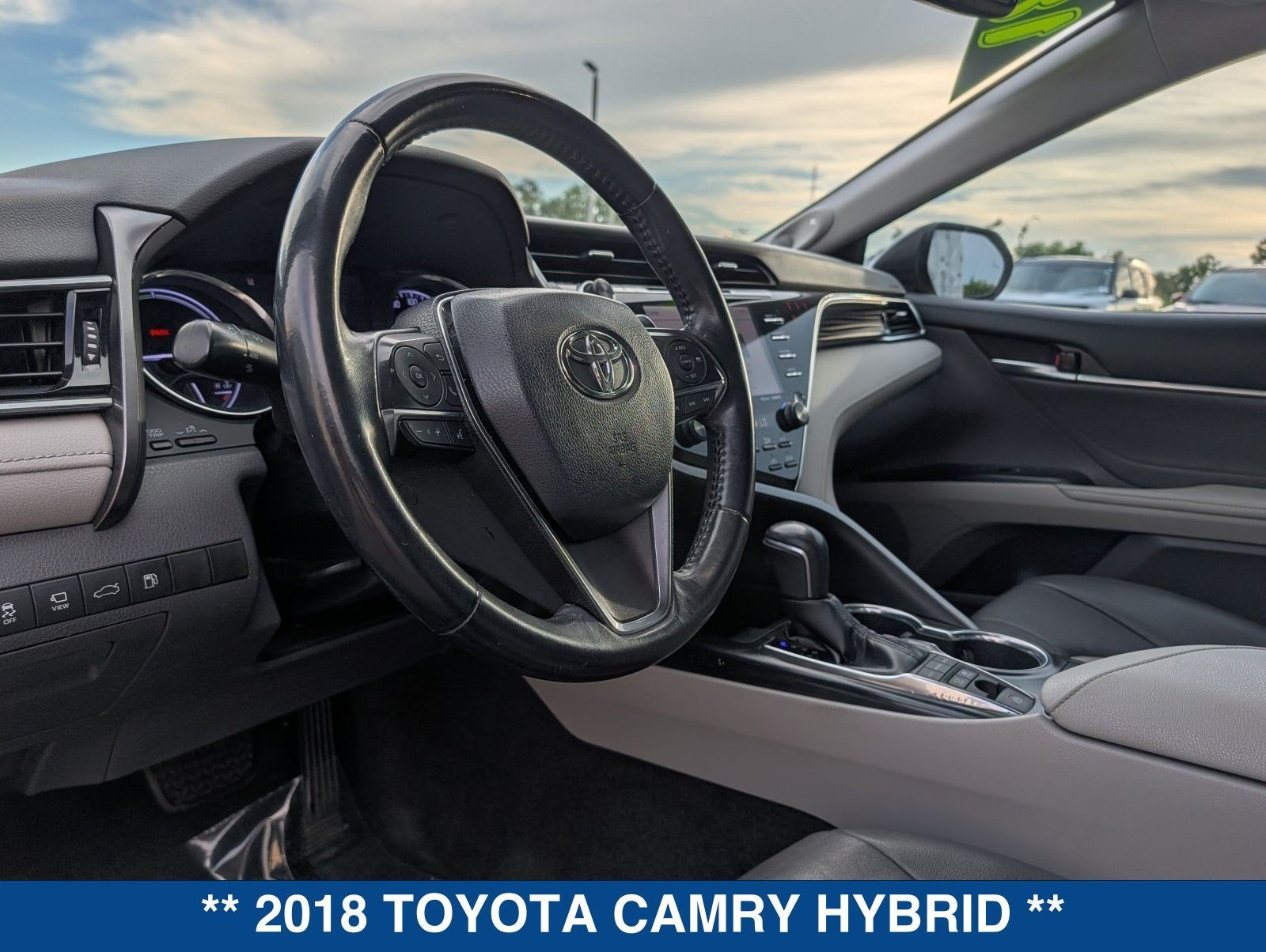 2018 Toyota Camry Hybrid XLE
