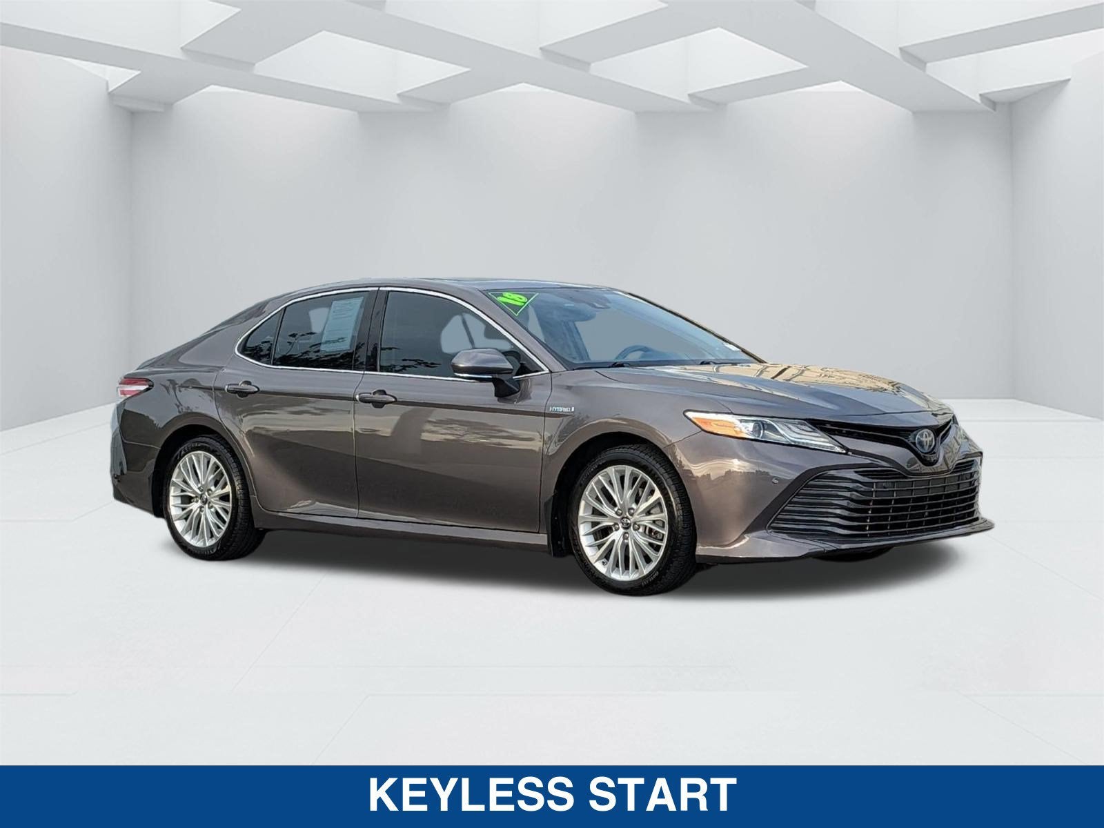 2018 Toyota Camry Hybrid XLE