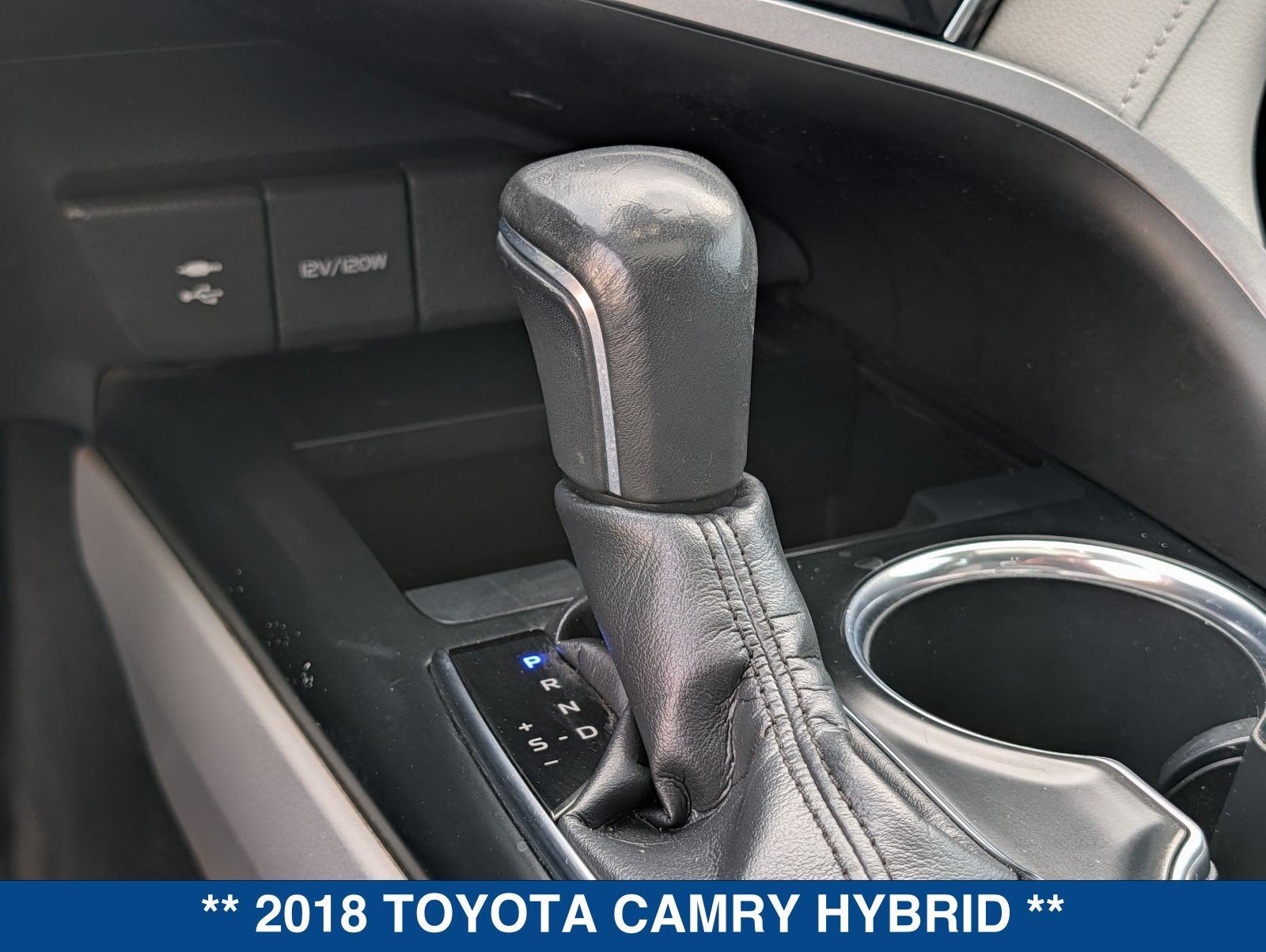 2018 Toyota Camry Hybrid XLE