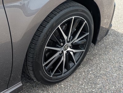 2022 Toyota Camry Hybrid SE