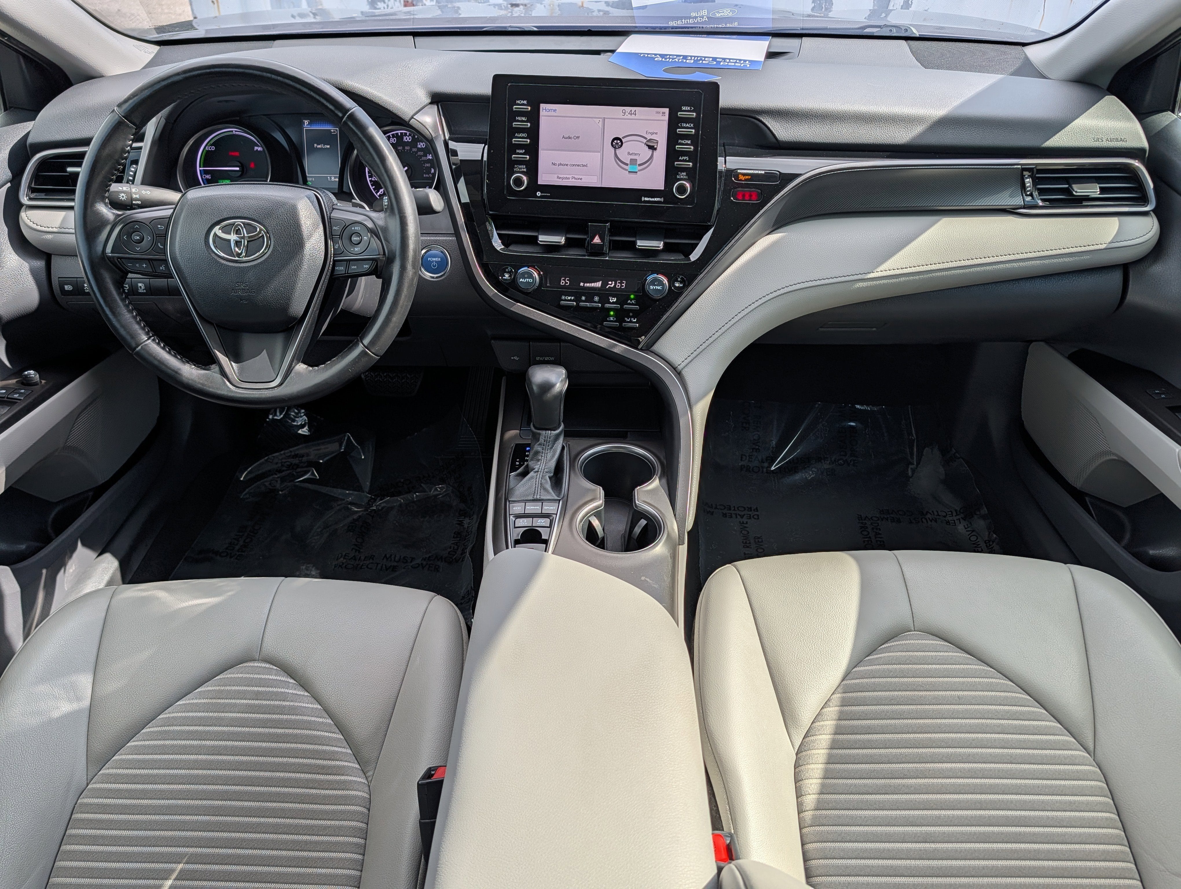 2022 Toyota Camry Hybrid SE