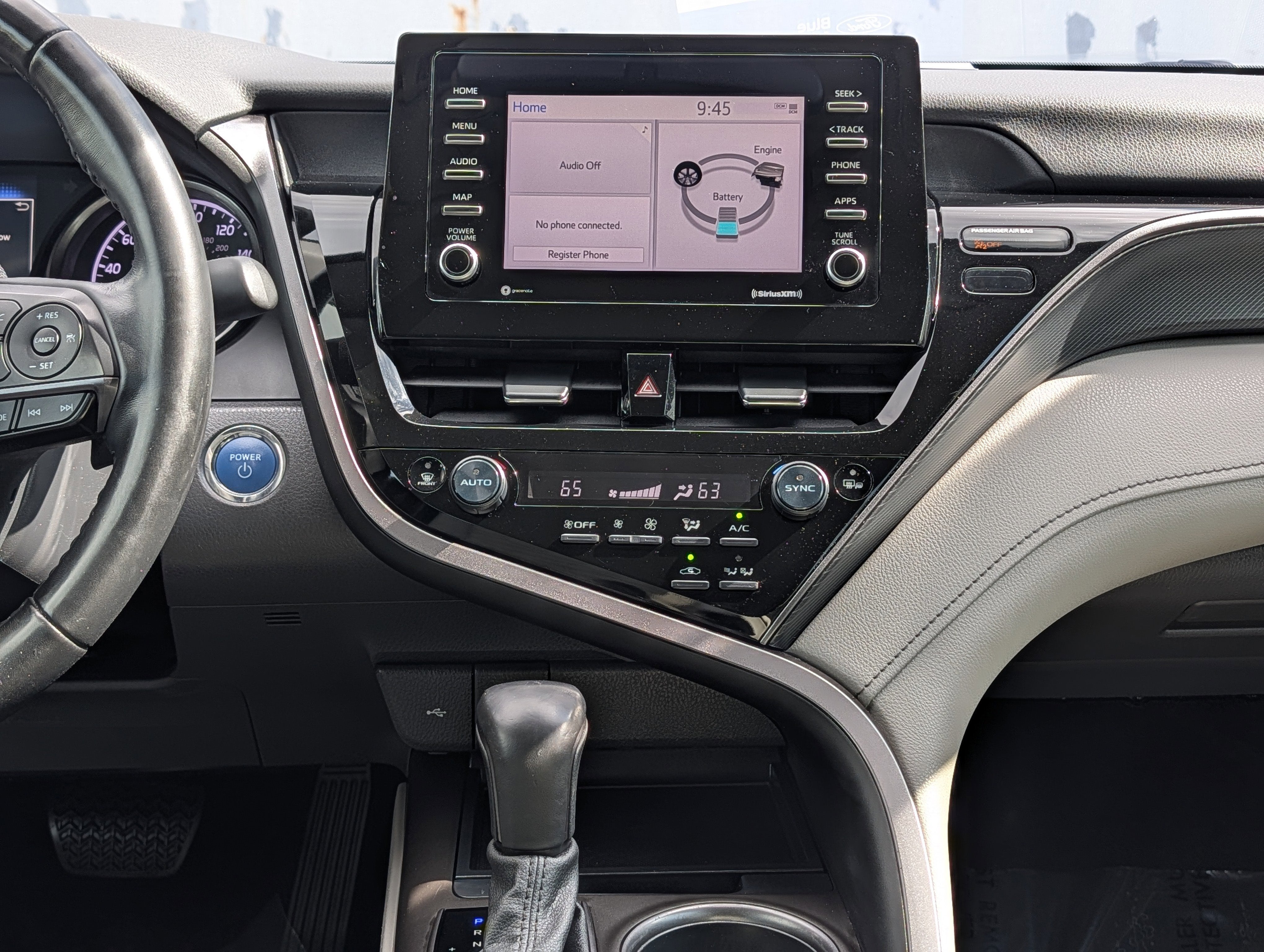 2022 Toyota Camry Hybrid SE