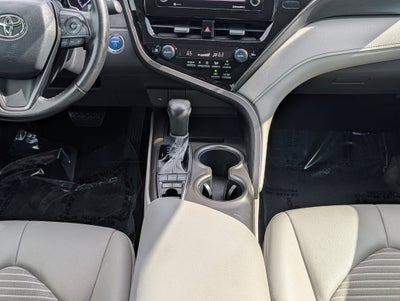 2022 Toyota Camry Hybrid SE