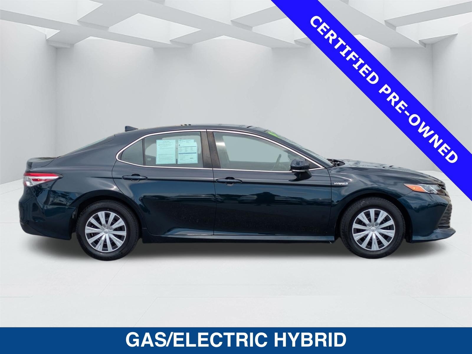 2020 Toyota Camry Hybrid LE