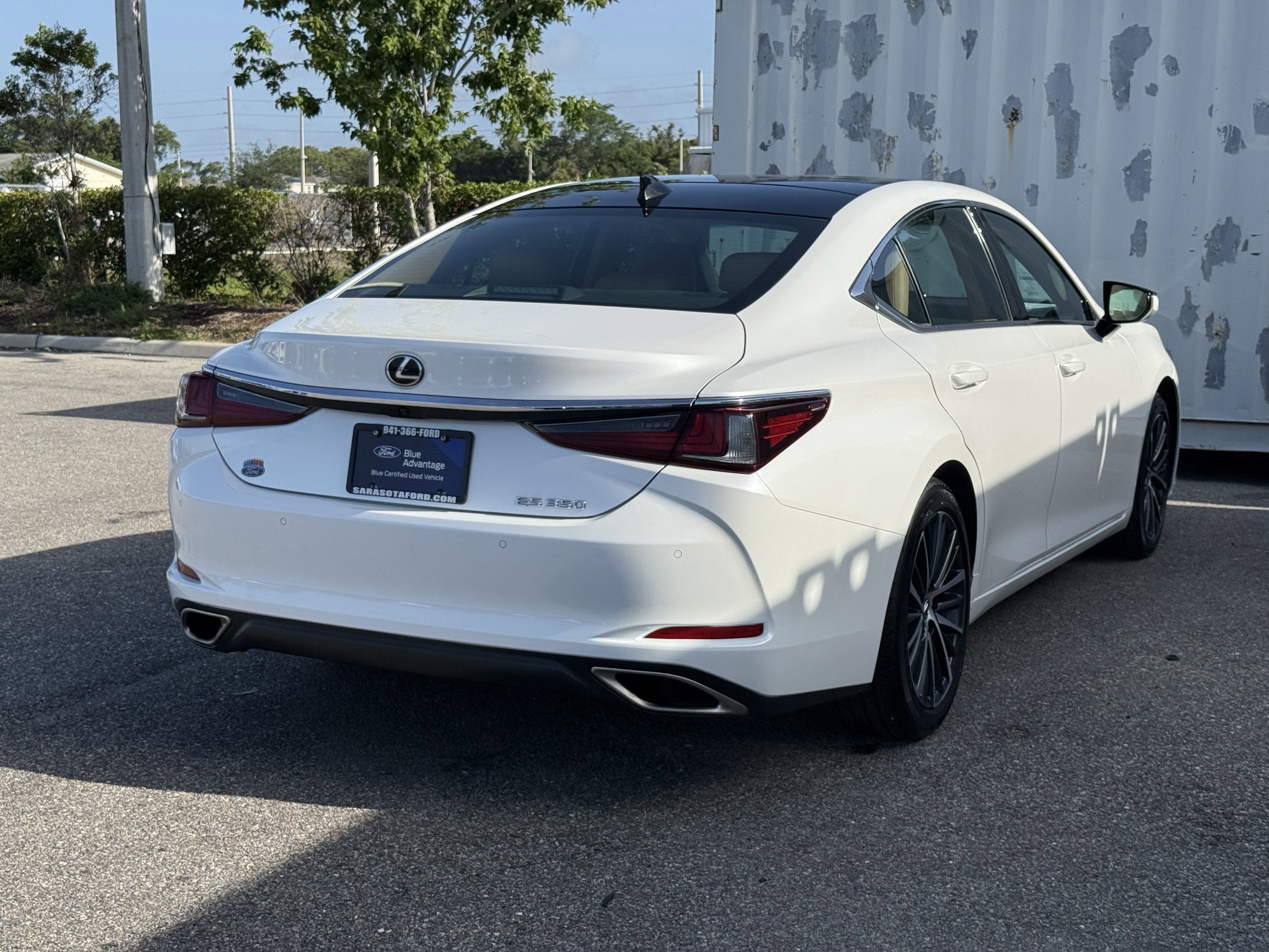 2022 Lexus ES 350 Base