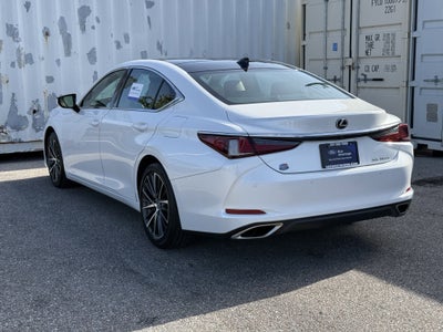 2022 Lexus ES 350 Base