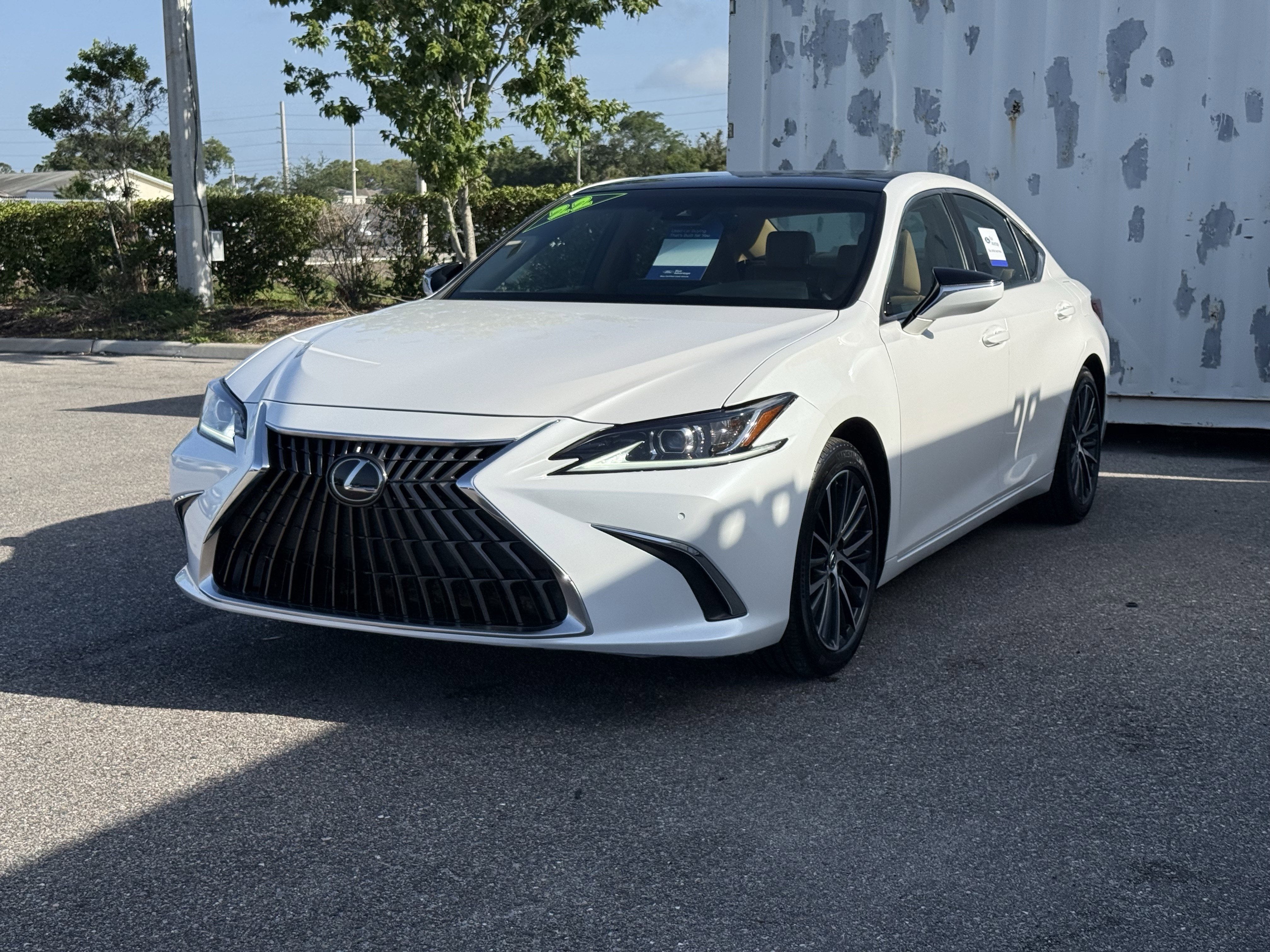 2022 Lexus ES 350 Base