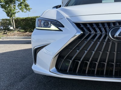 2022 Lexus ES 350 Base