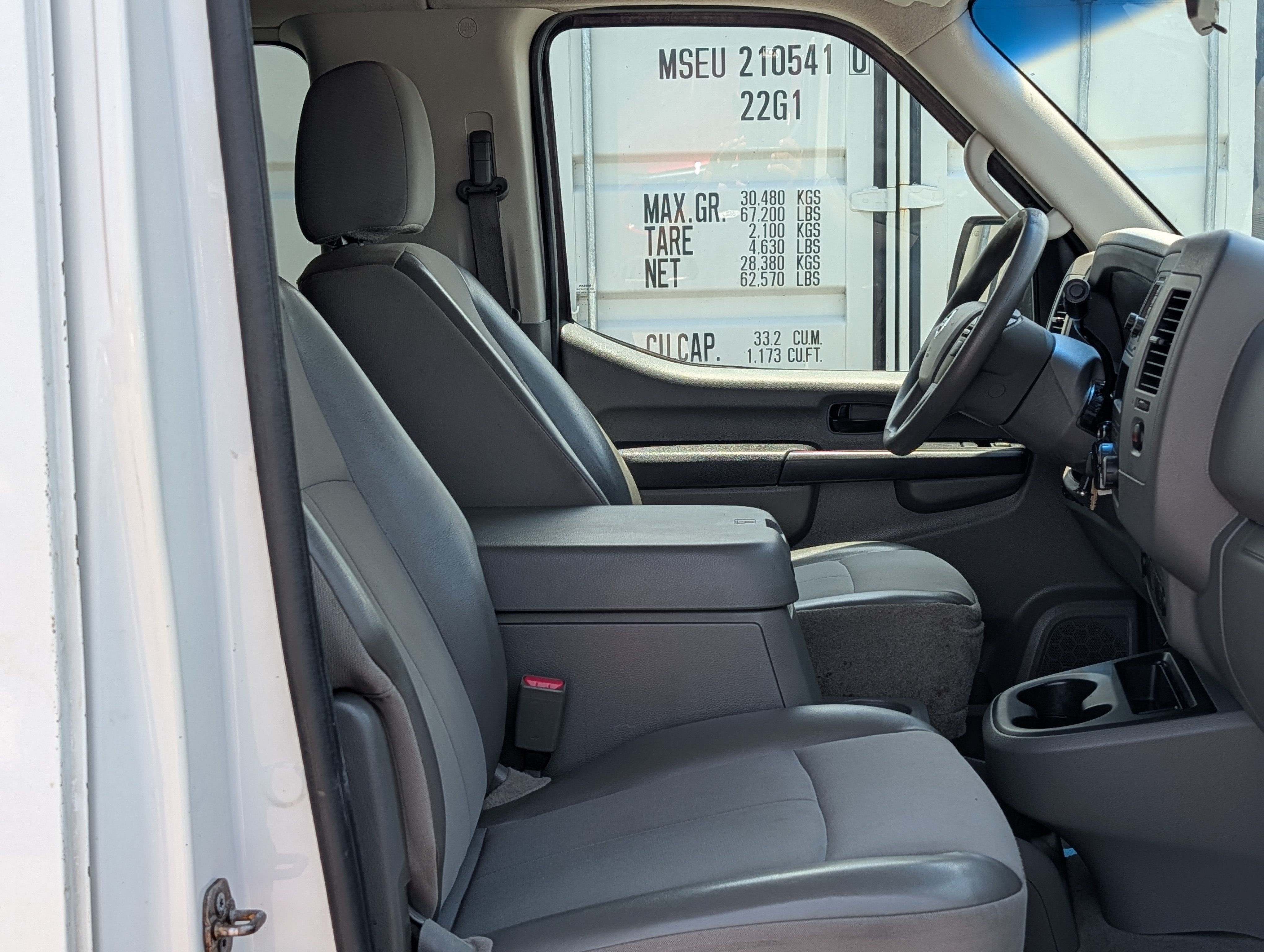 2013 Nissan NV Passenger NV3500 HD SV