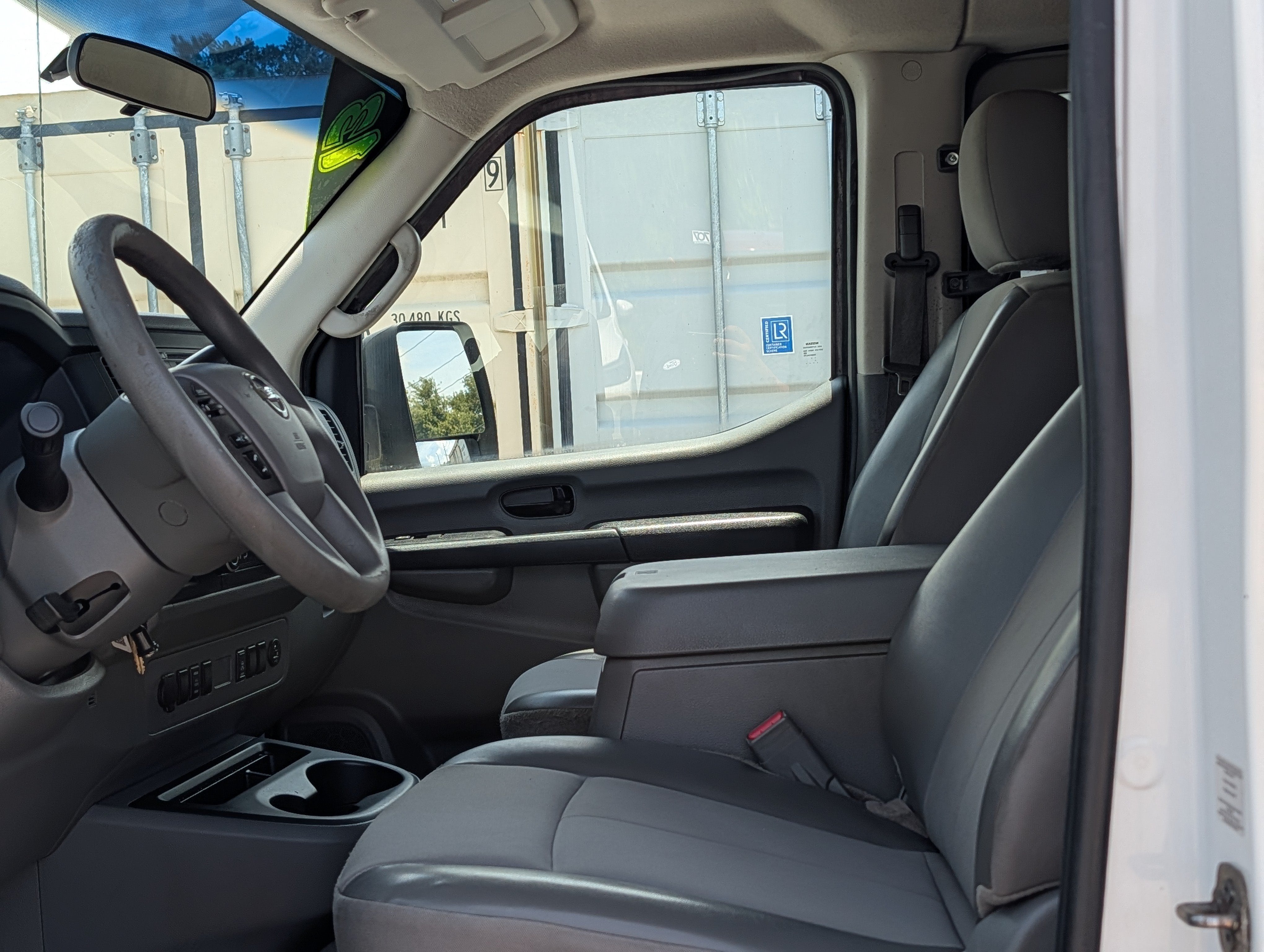 2013 Nissan NV Passenger NV3500 HD SV
