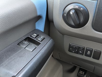 2013 Nissan NV Passenger NV3500 HD SV