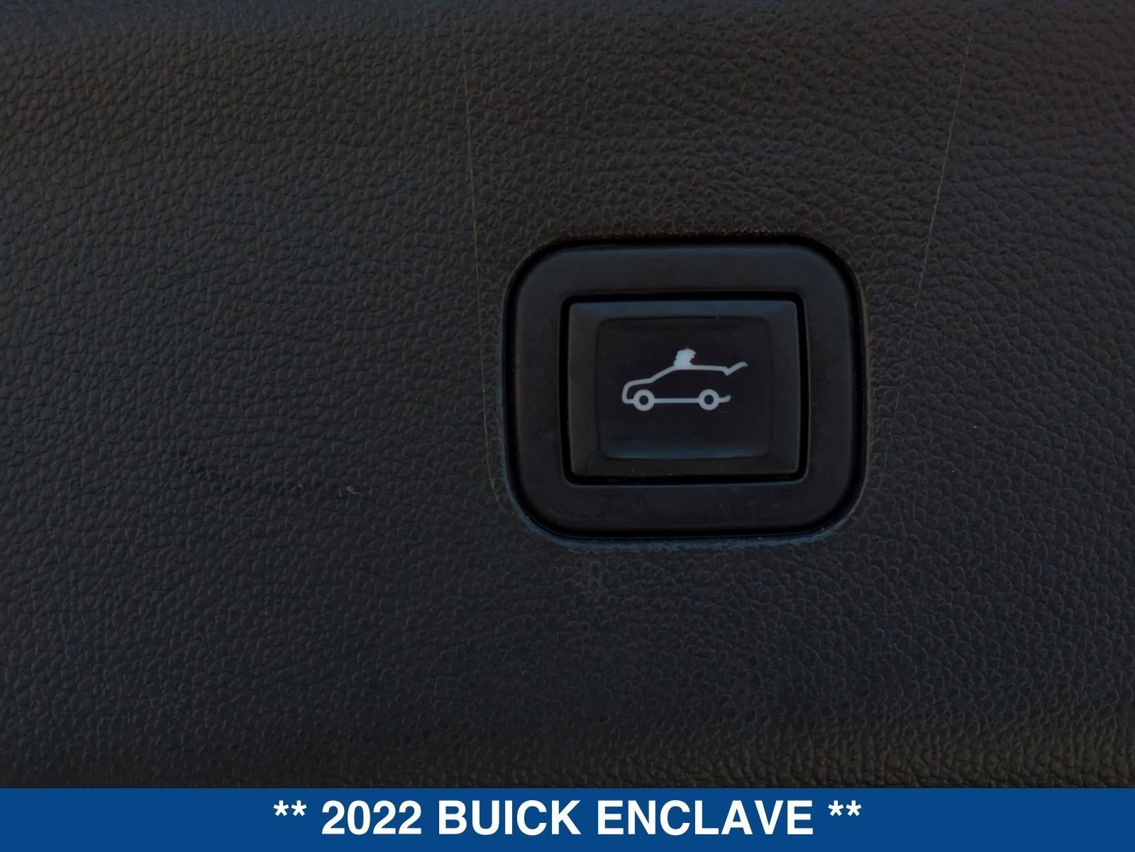 2022 Buick Enclave Essence