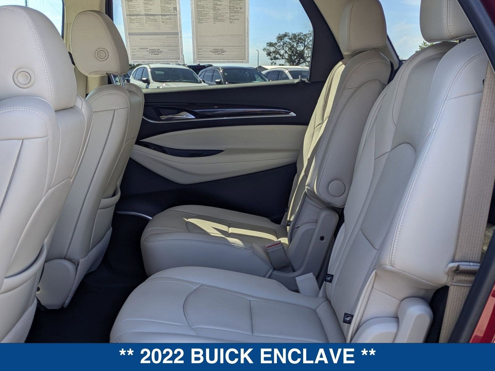 2022 Buick Enclave Essence