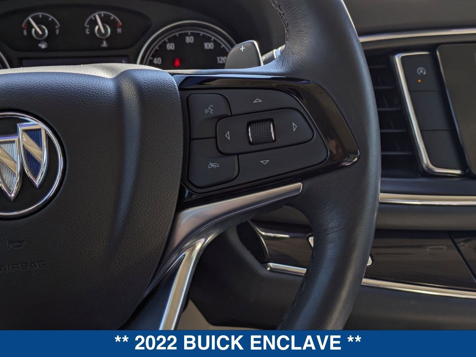 2022 Buick Enclave Essence