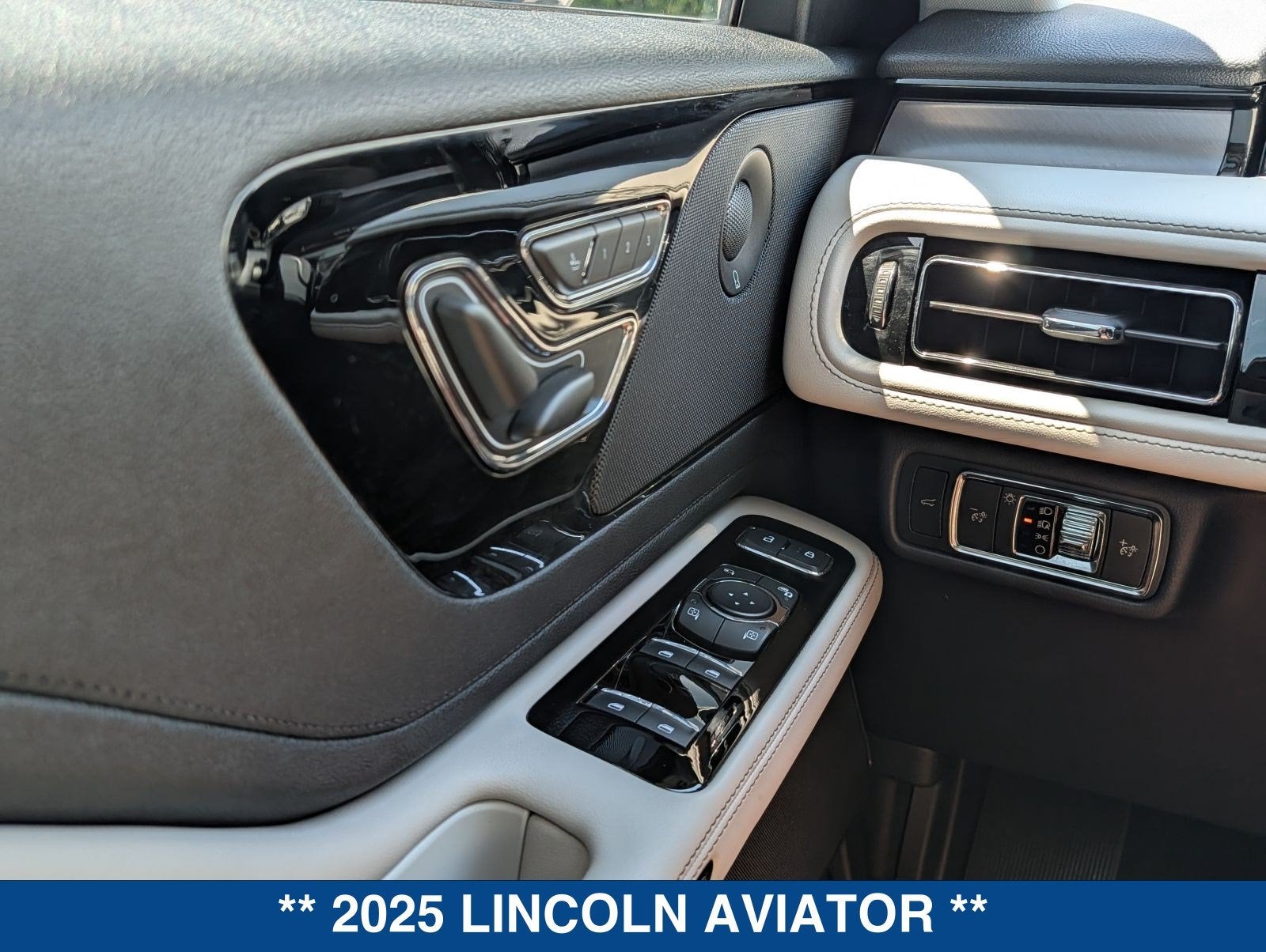 2025 Lincoln Aviator Premiere