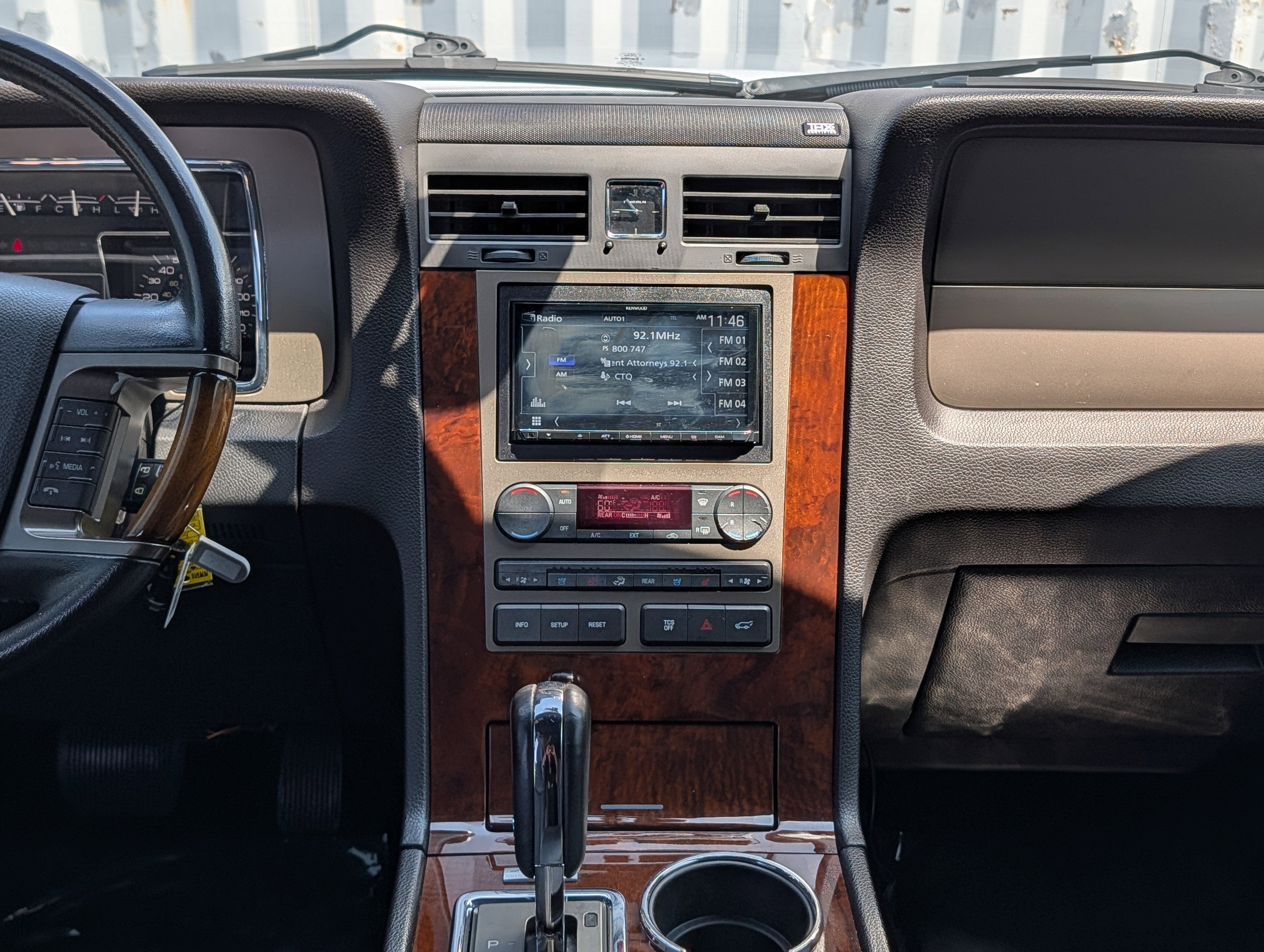 2014 Lincoln Navigator Base