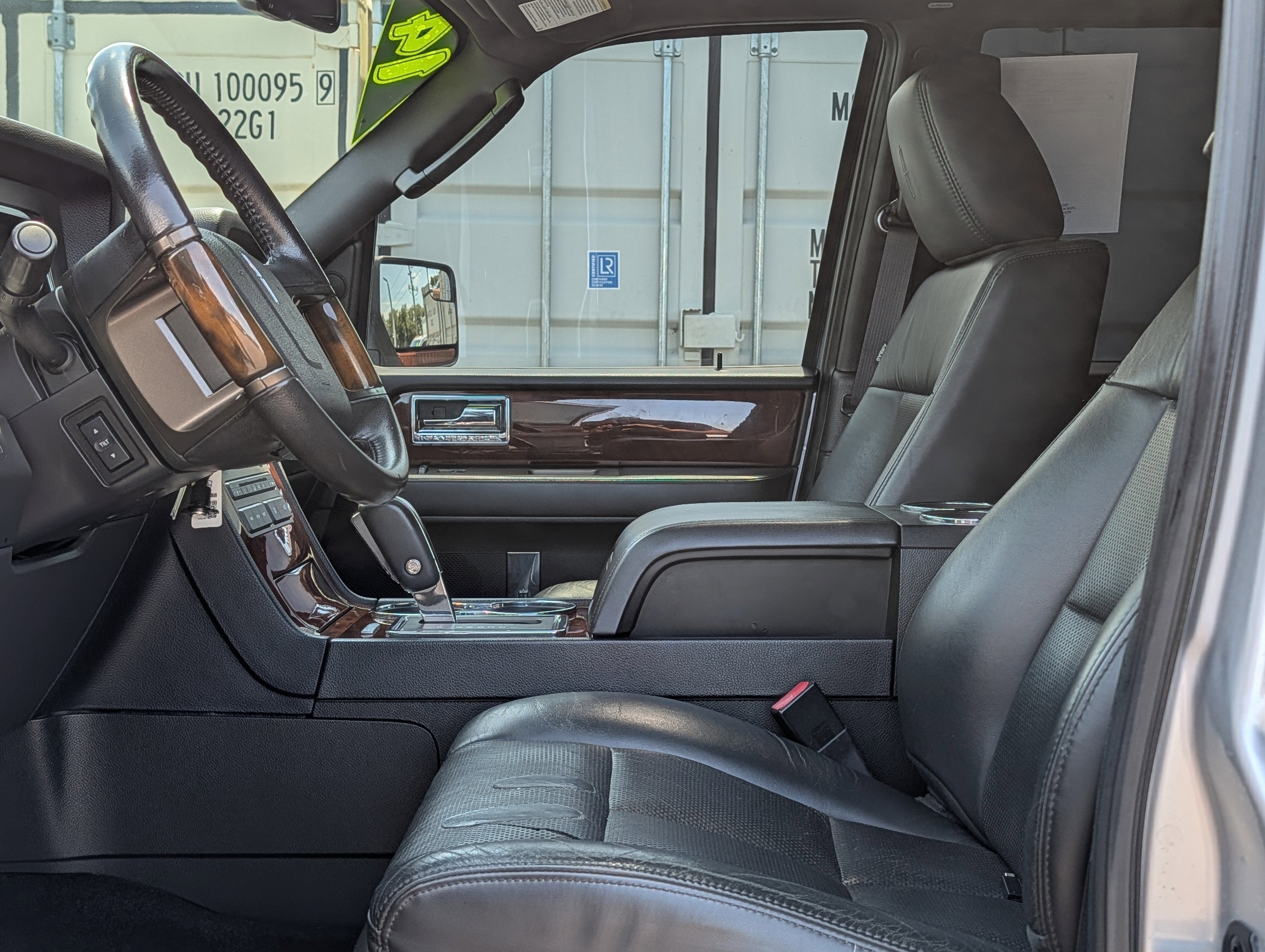 2014 Lincoln Navigator Base